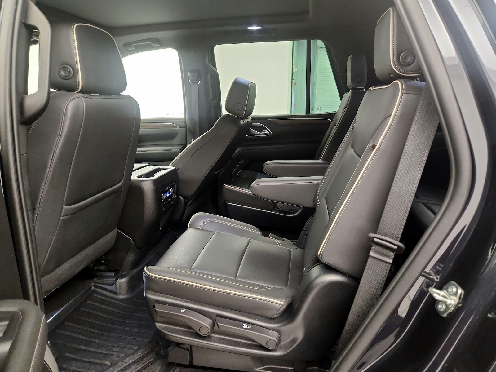 2023 Chevrolet Tahoe Premier - Photo 18