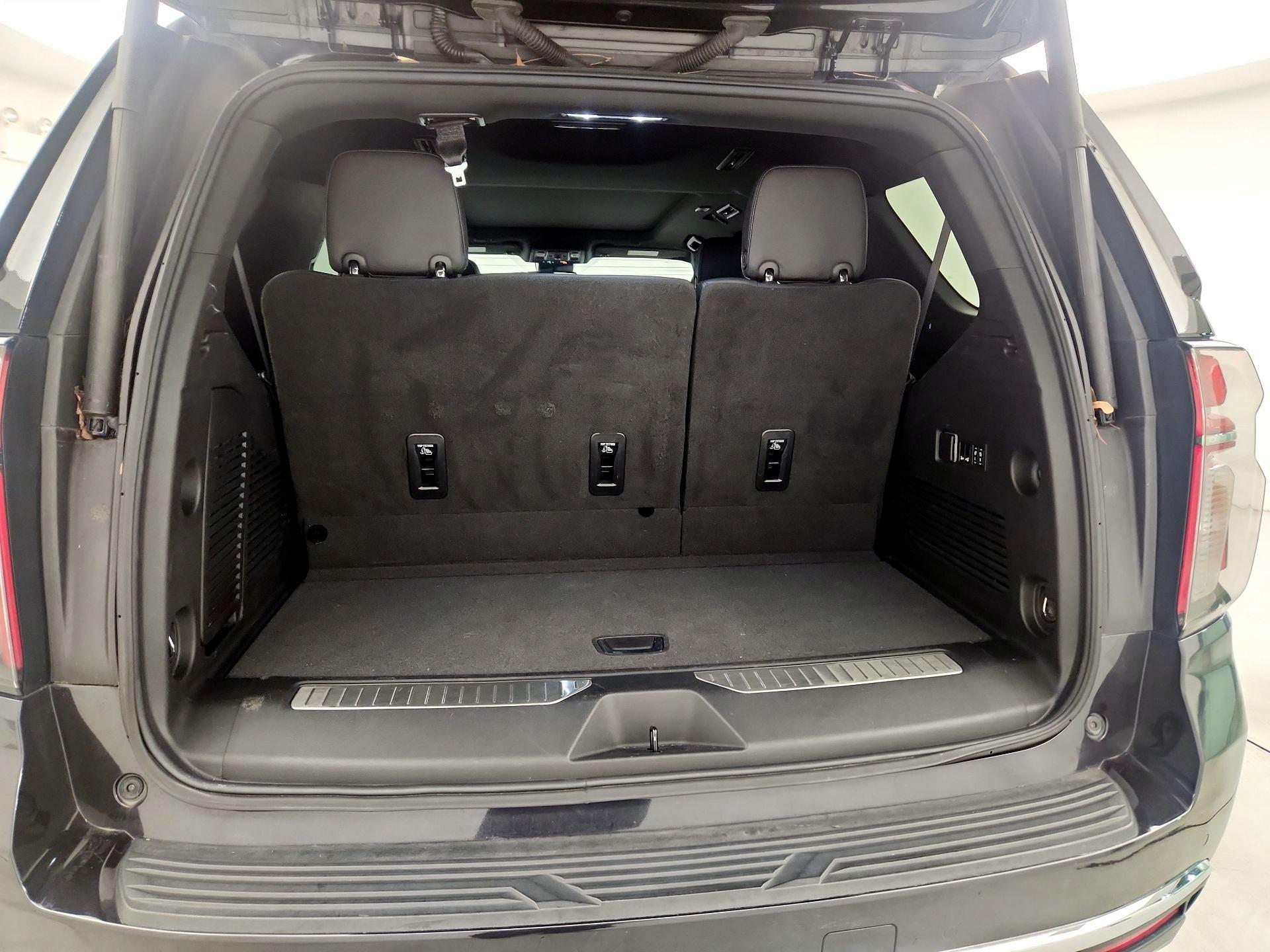 Thumbnail: 2023 Chevrolet Tahoe - 19