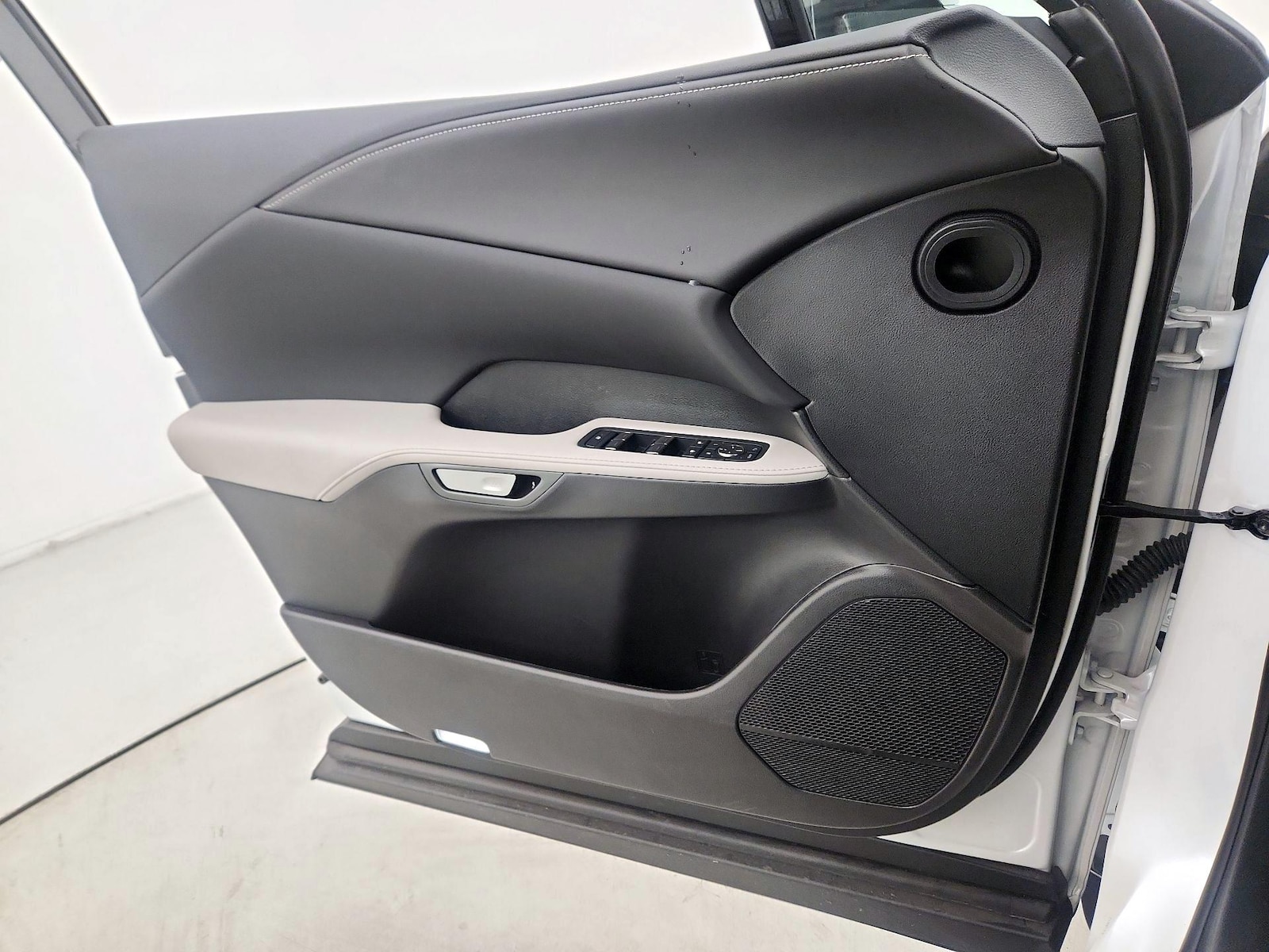 2025 Lexus RX Hybrid 350h - Photo 13