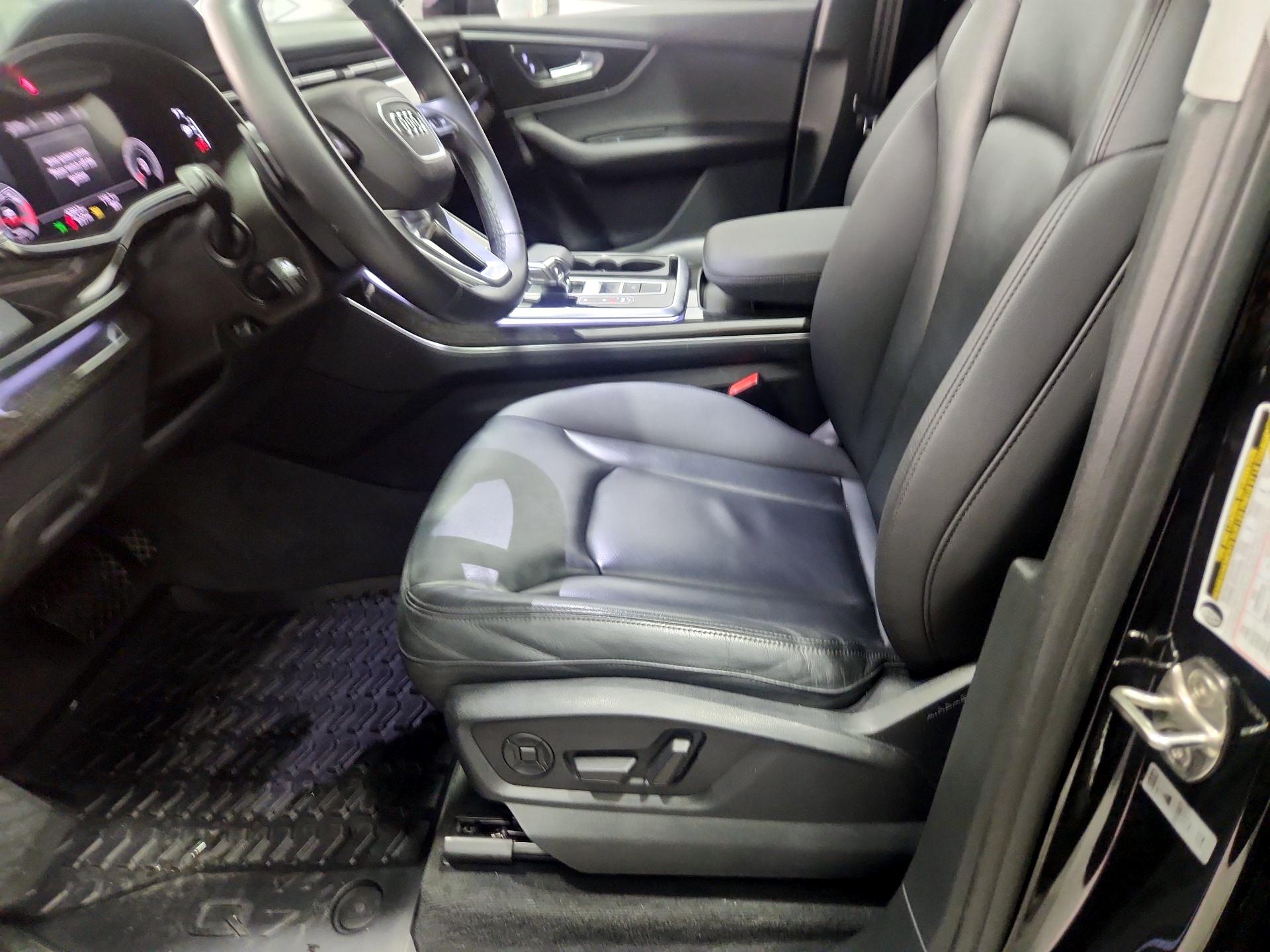 Thumbnail: 2022 Audi Q7 - 11