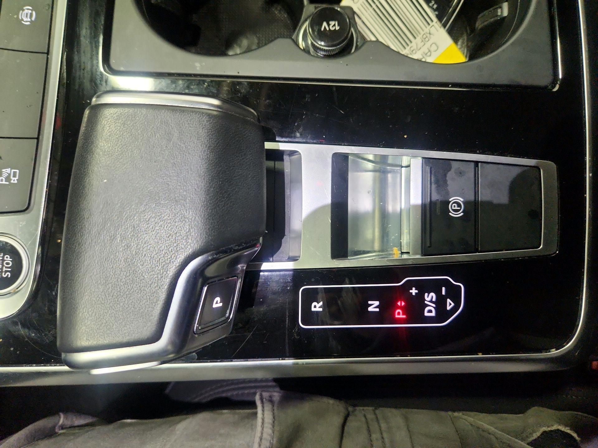 Thumbnail: 2022 Audi Q7 - 17