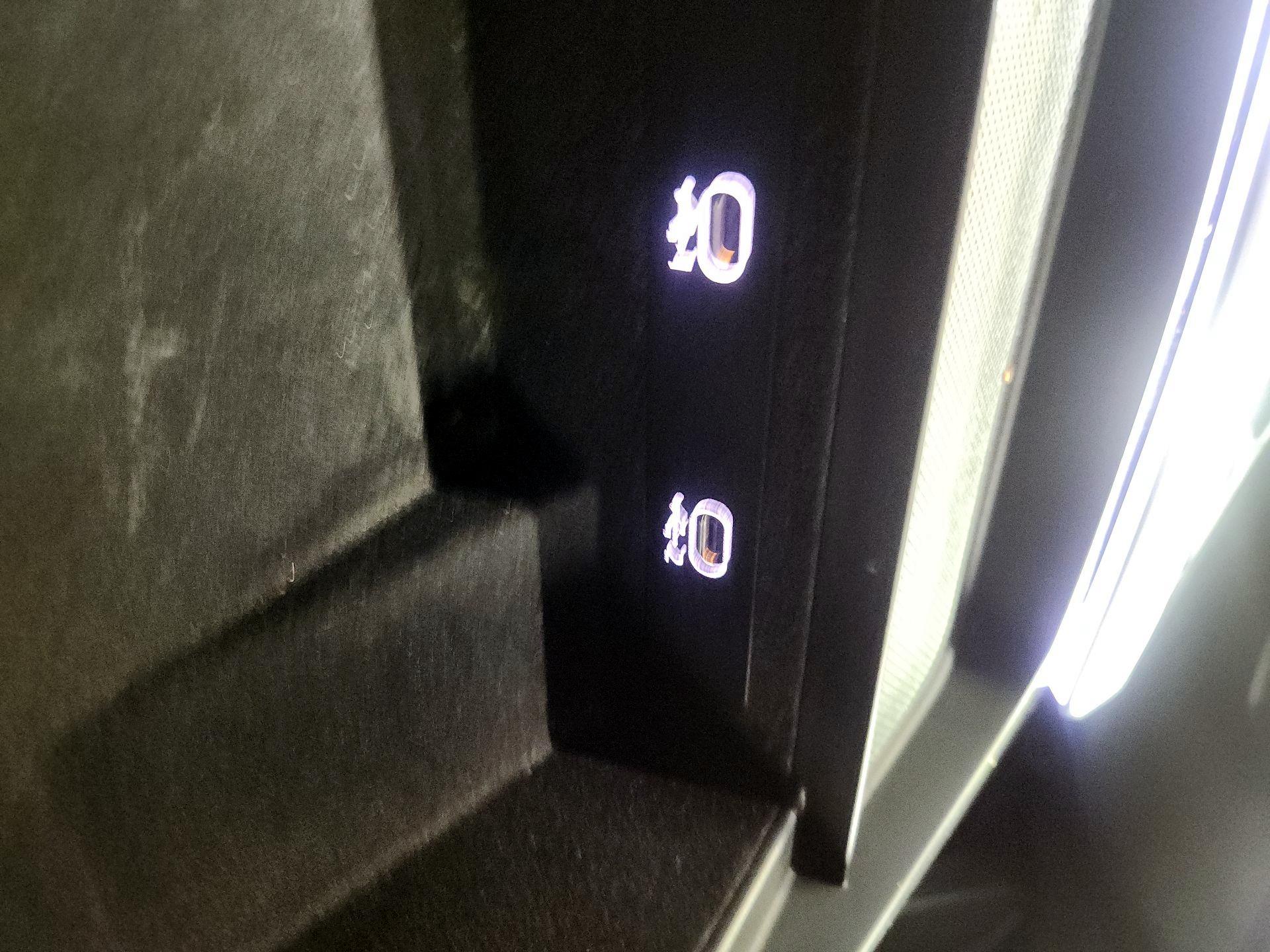 Thumbnail: 2022 Audi Q7 - 18