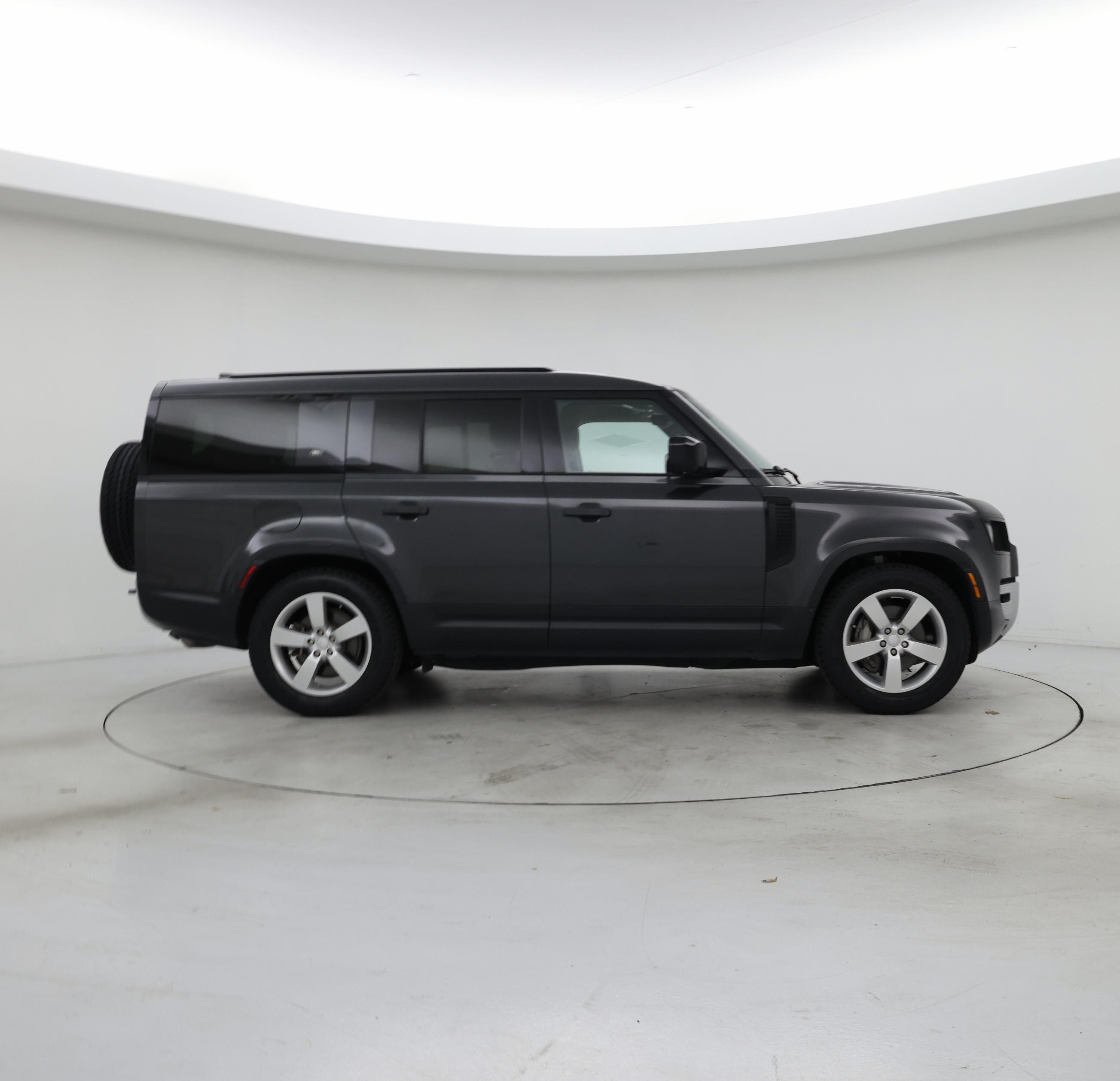 Thumbnail: 2023 Land Rover Defender - 7