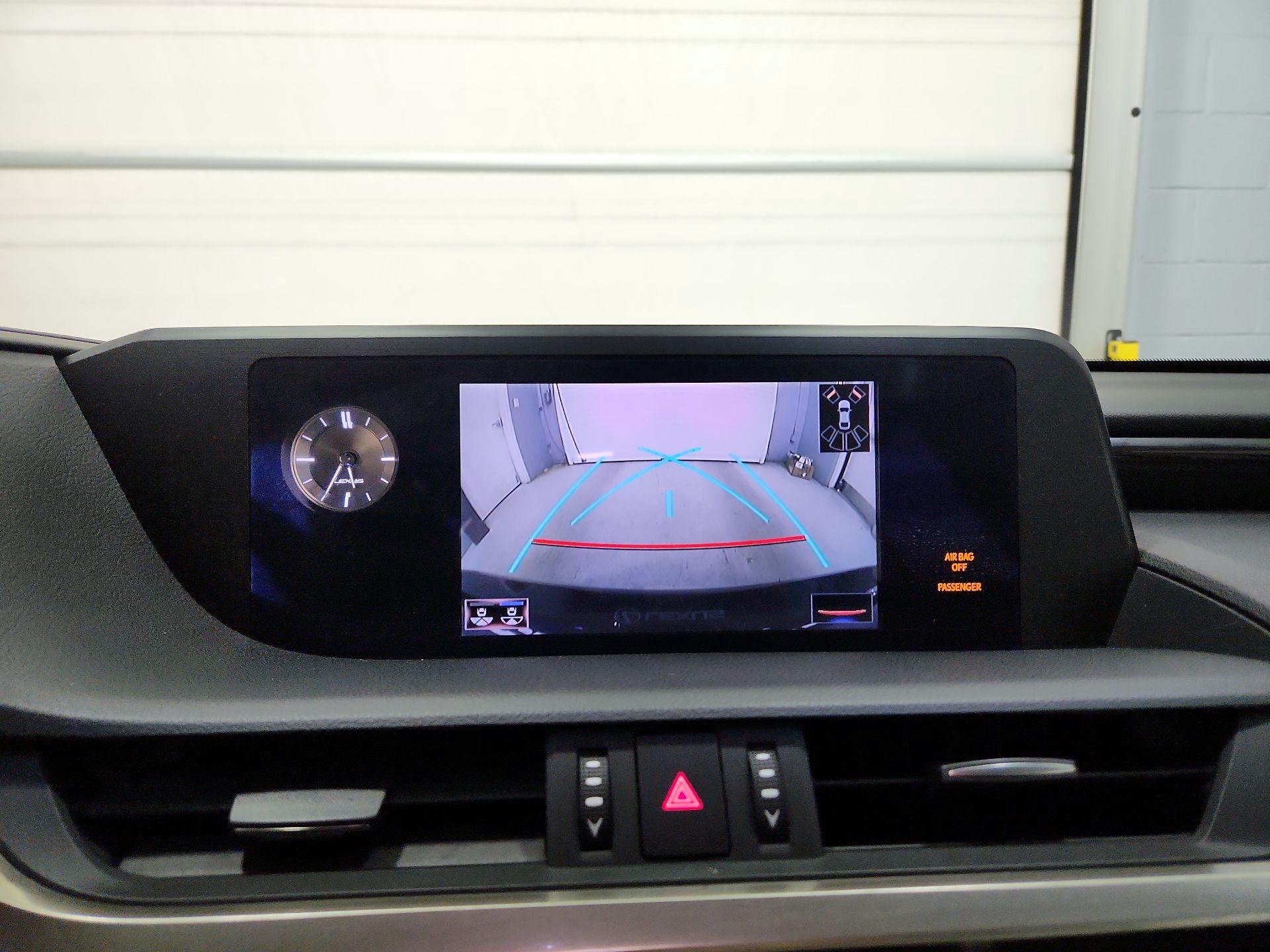 Thumbnail: 2019 Lexus ES - 13