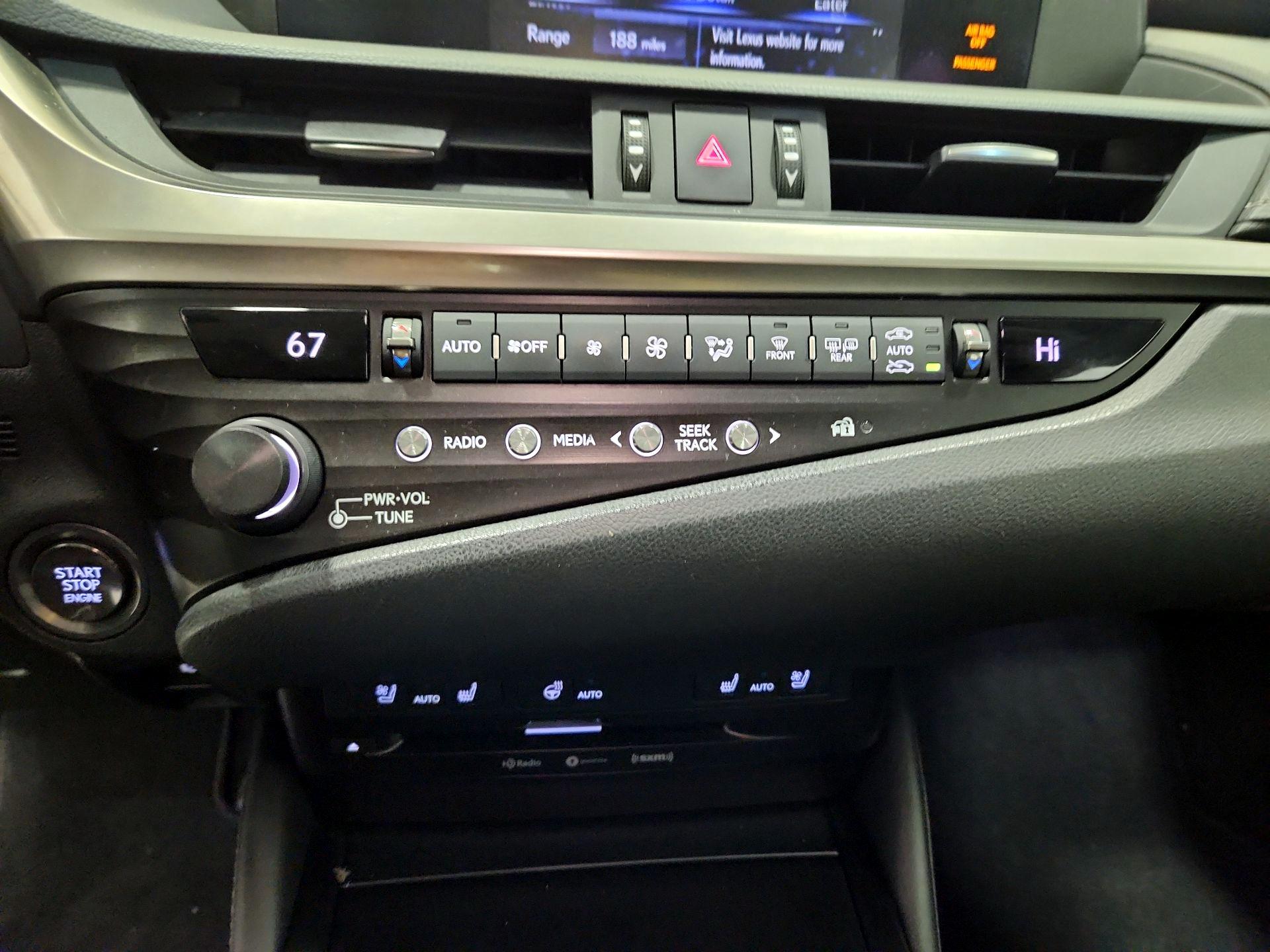 Thumbnail: 2019 Lexus ES - 15