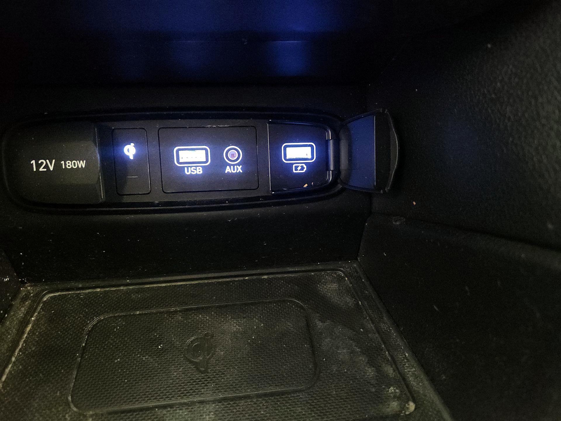 Thumbnail: 2020 Hyundai Santa Fe - 18