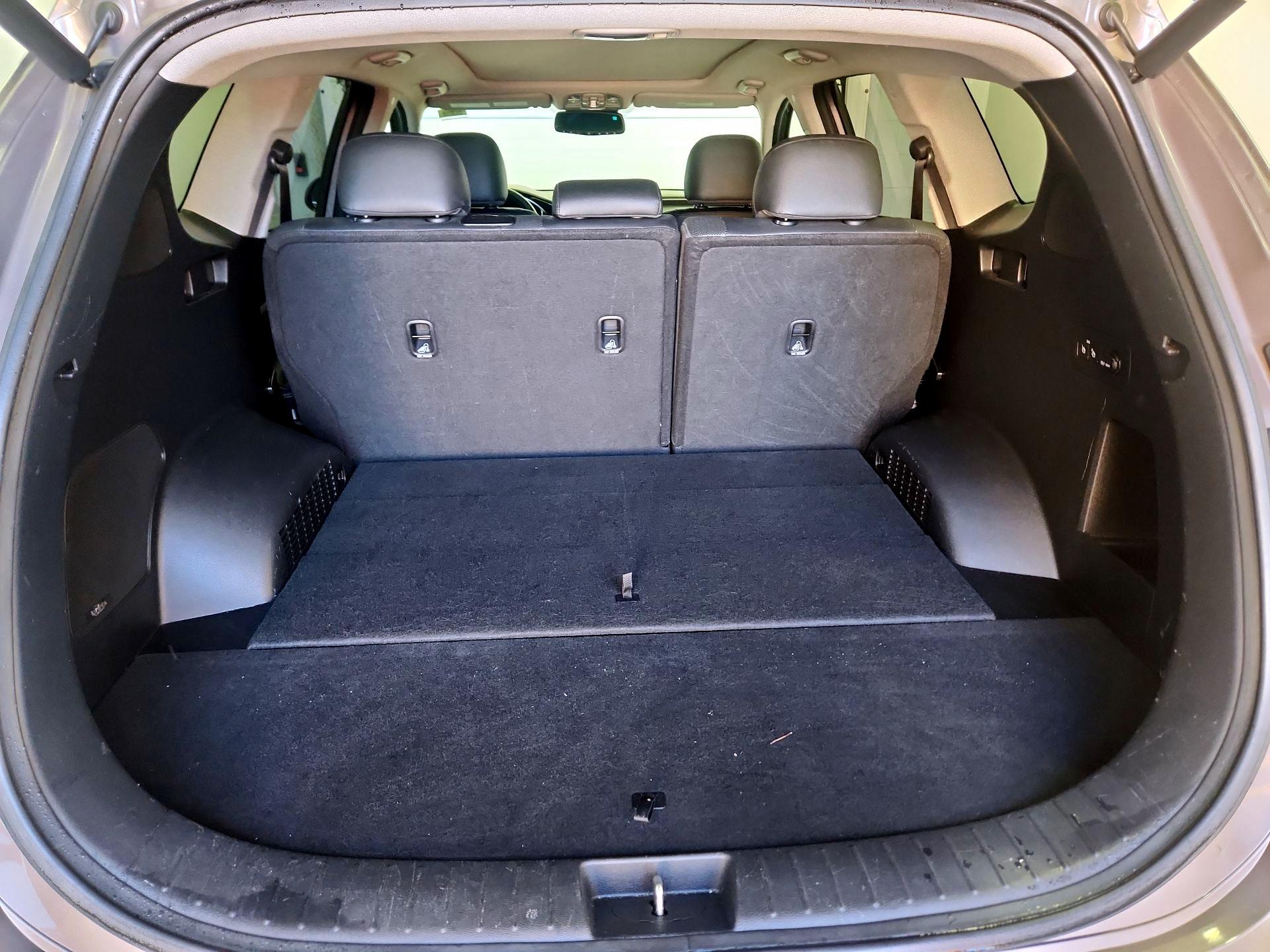 Thumbnail: 2020 Hyundai Santa Fe - 20