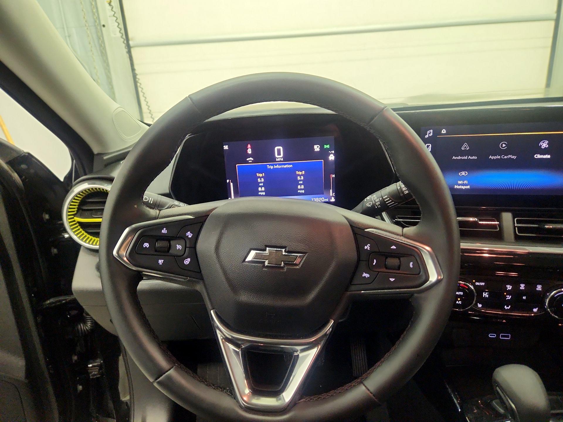 Thumbnail: 2025 Chevrolet Trax - 10