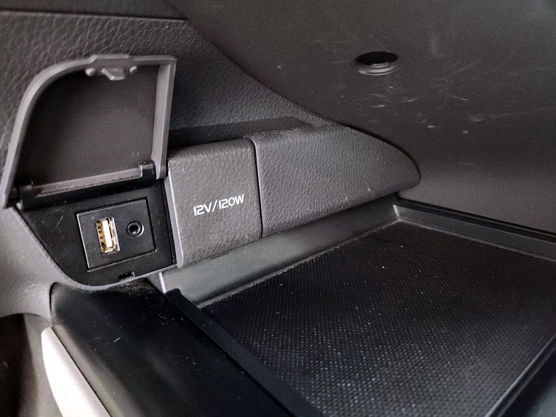 Thumbnail: 2018 Toyota Camry - 16