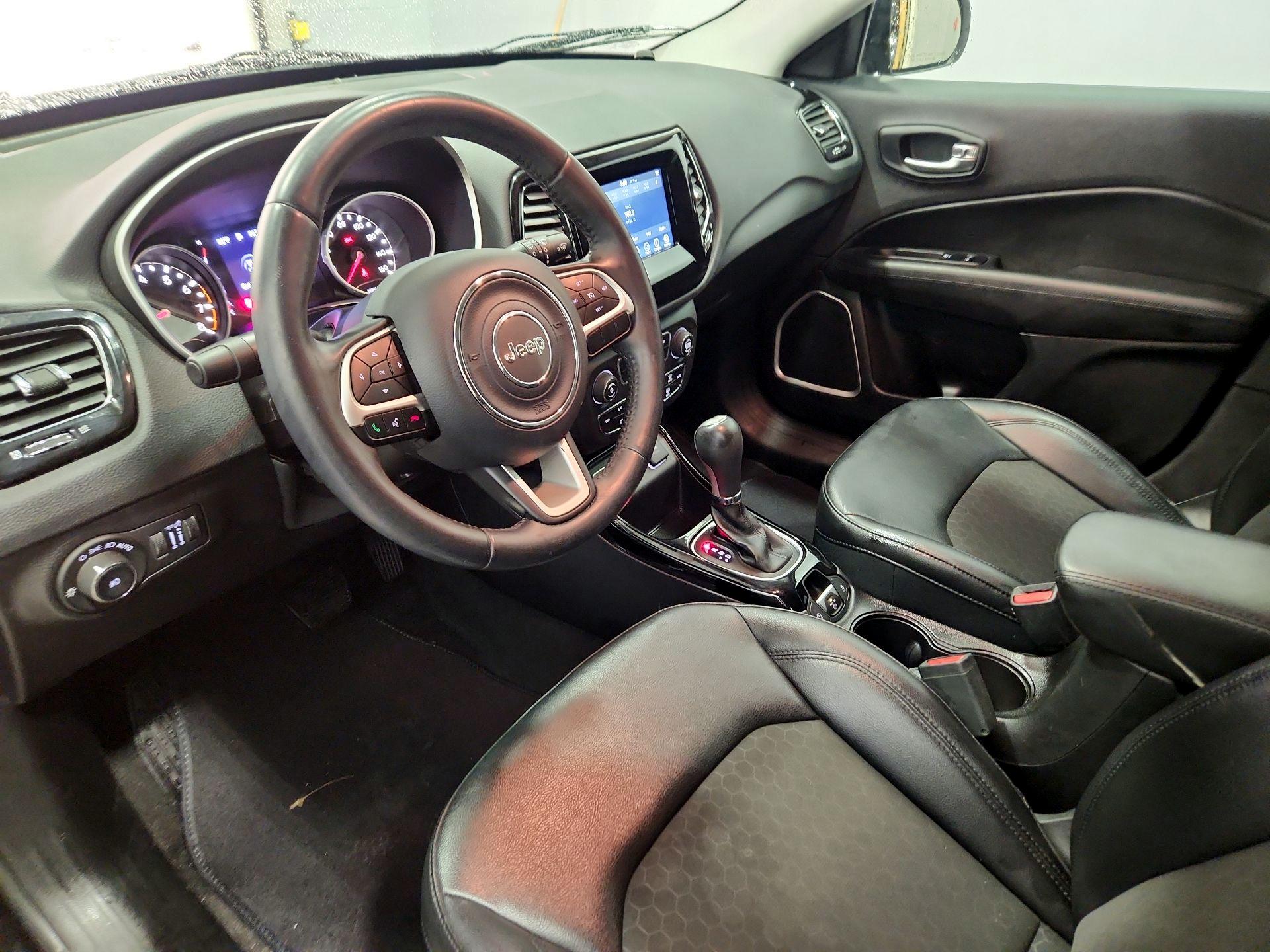 Thumbnail: 2019 Jeep Compass - 11