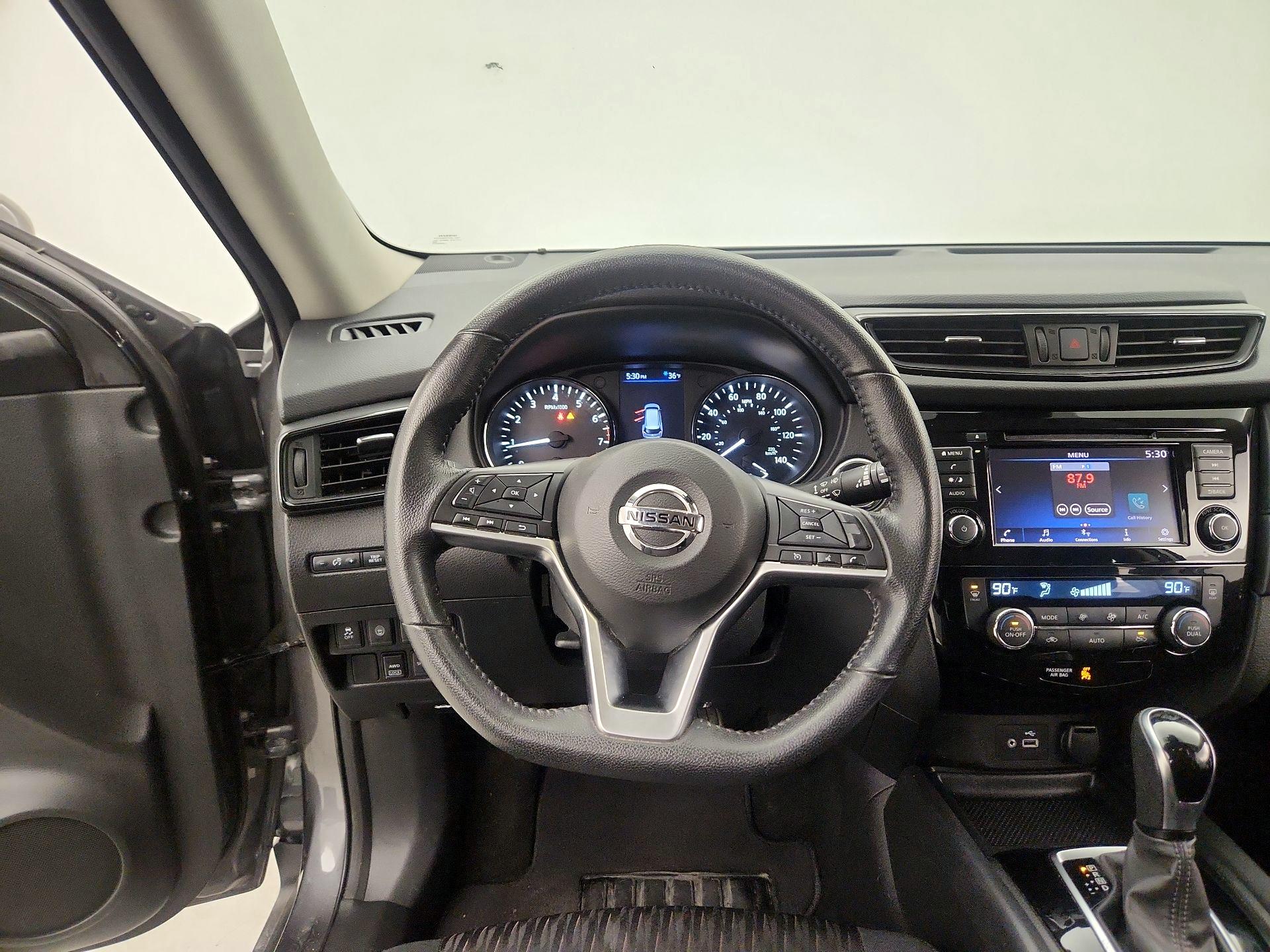 Thumbnail: 2020 Nissan Rogue - 10