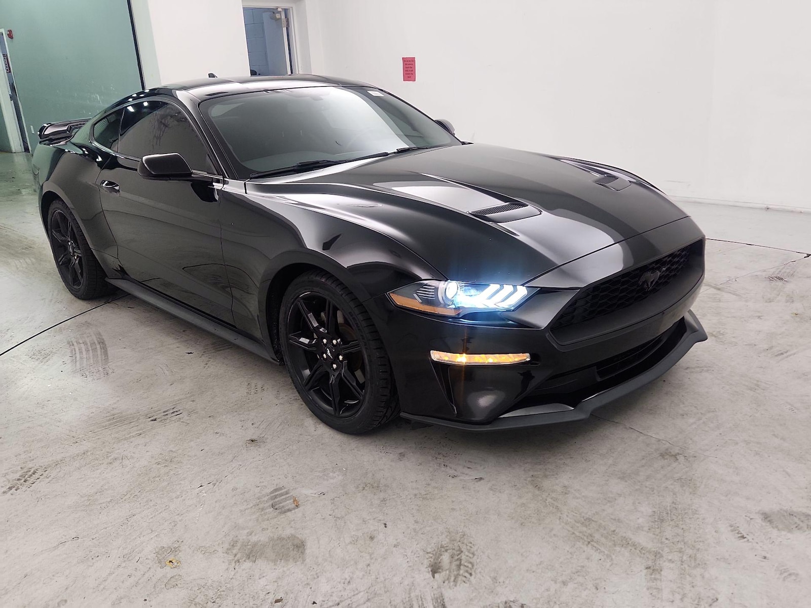 2020 Ford Mustang EcoBoost