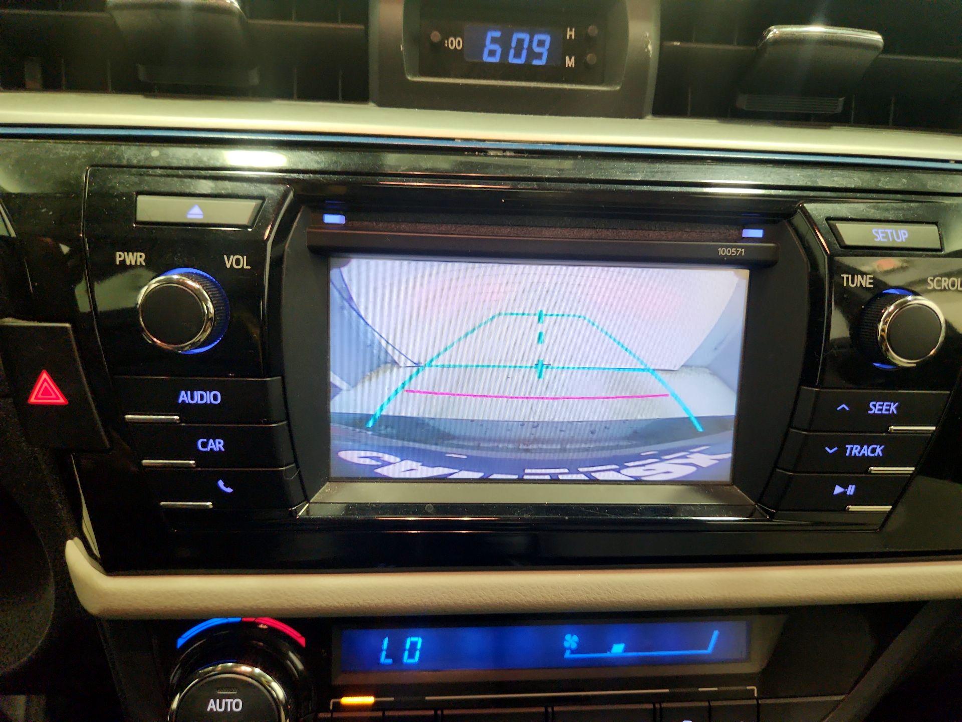 Thumbnail: 2016 Toyota Corolla - 14