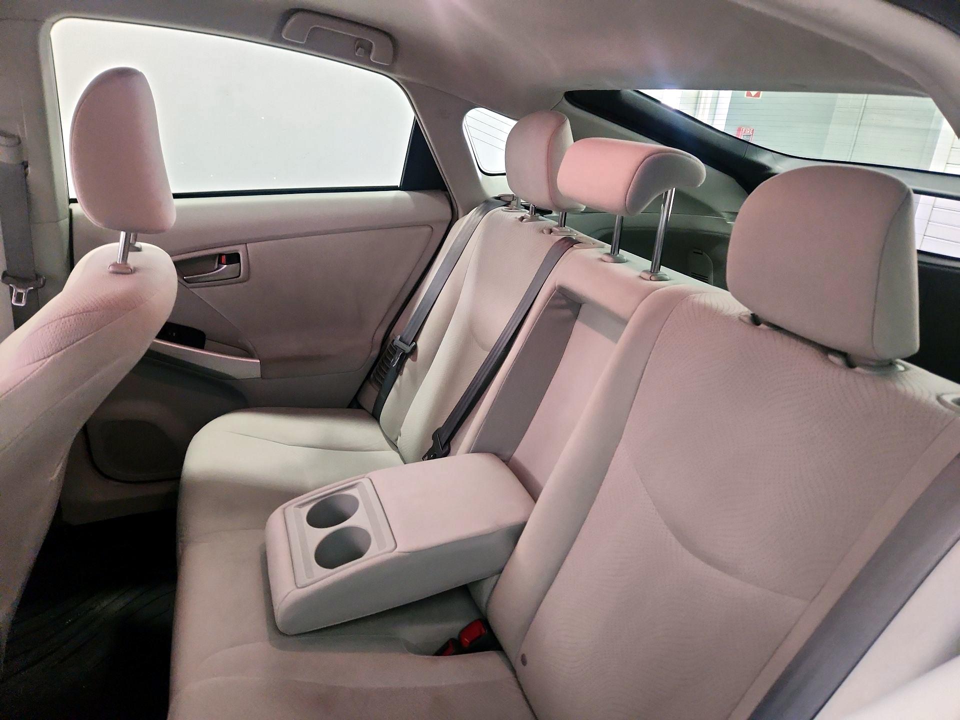 Thumbnail: 2014 Toyota Prius - 18