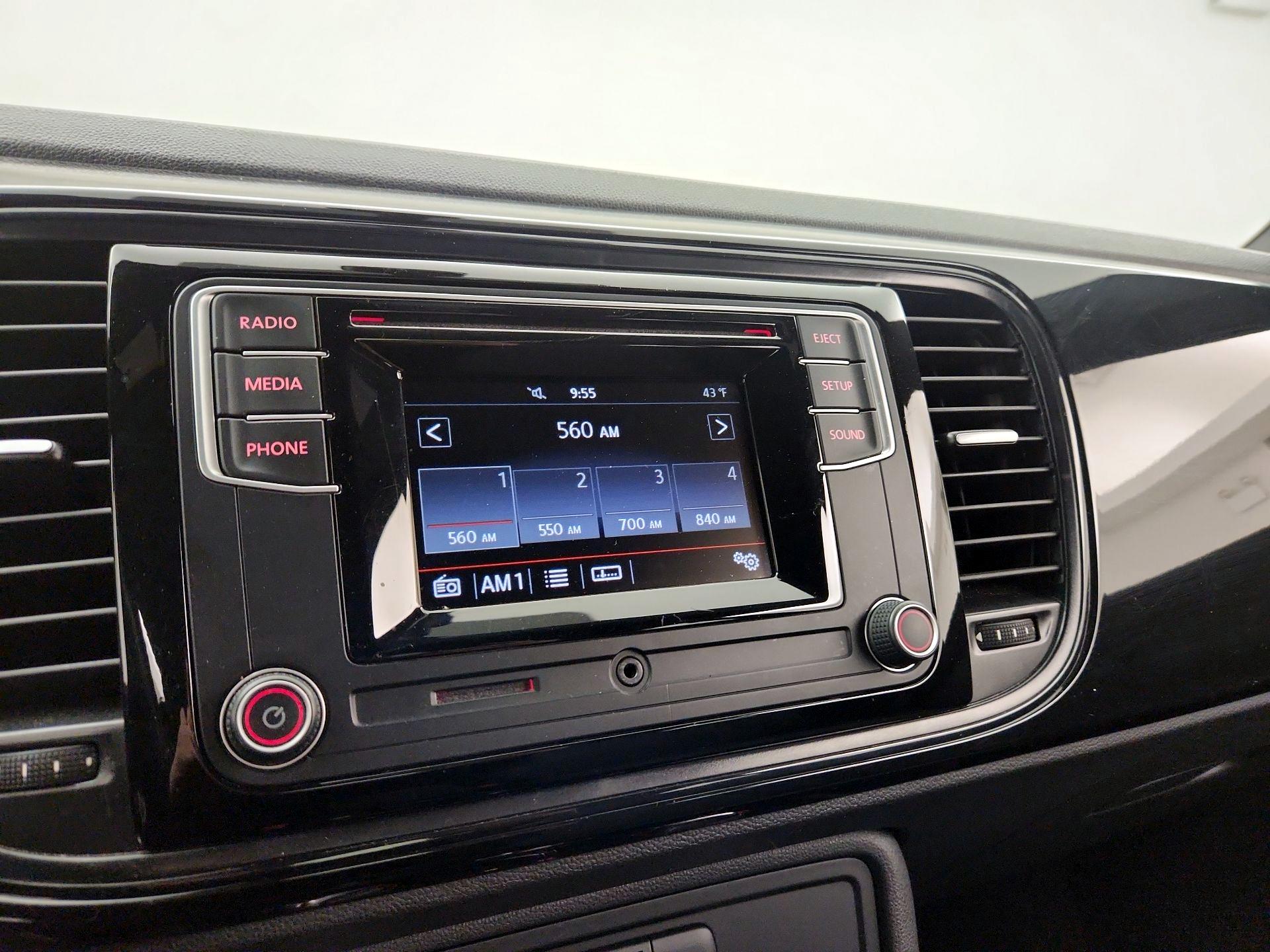 Thumbnail: 2017 Volkswagen Beetle - 15