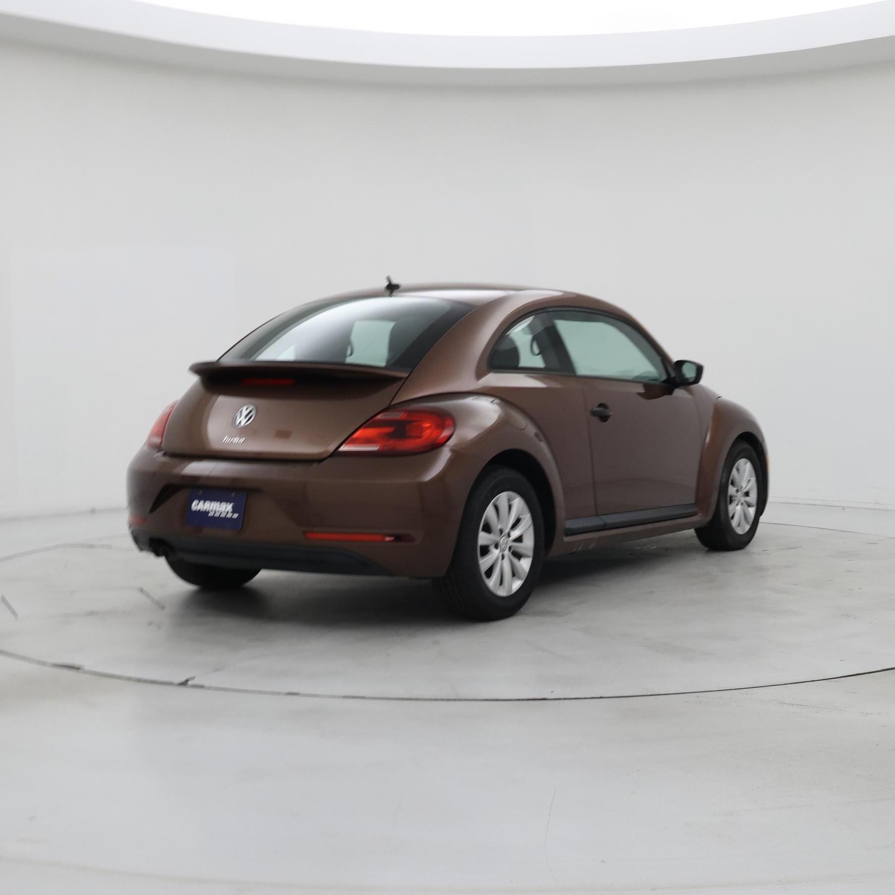 Thumbnail: 2017 Volkswagen Beetle - 8