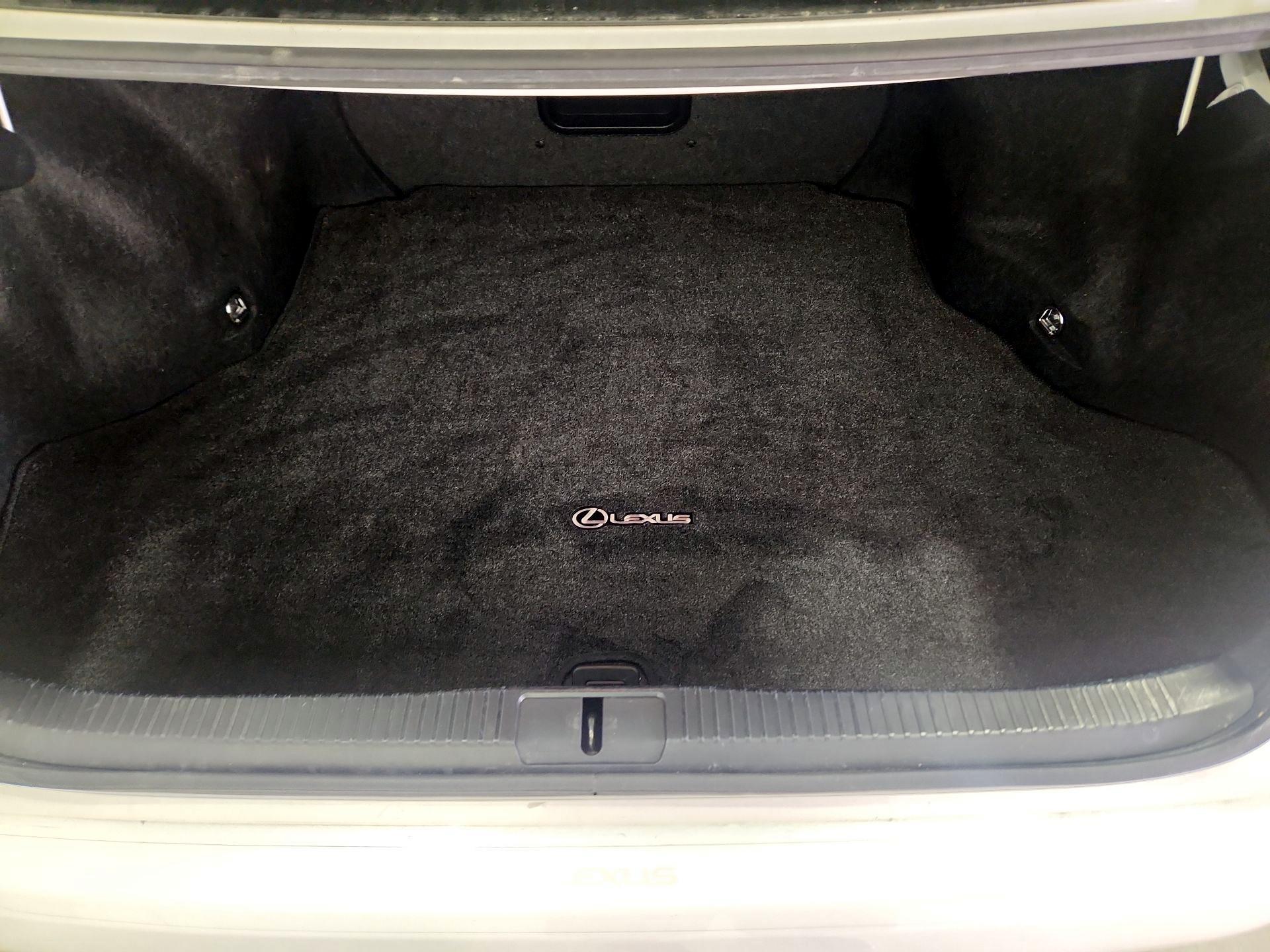 Thumbnail: 2015 Lexus ES - 19