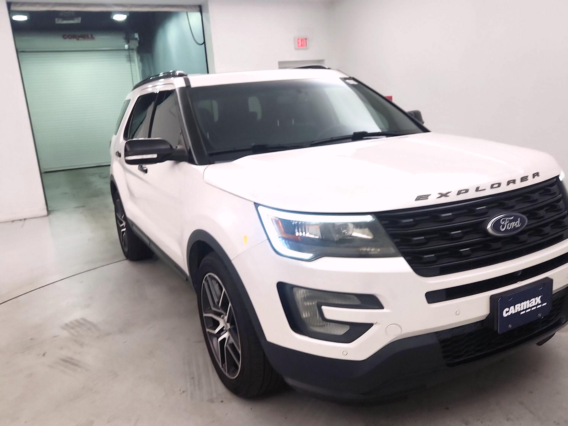 Thumbnail: 2017 Ford Explorer - 1