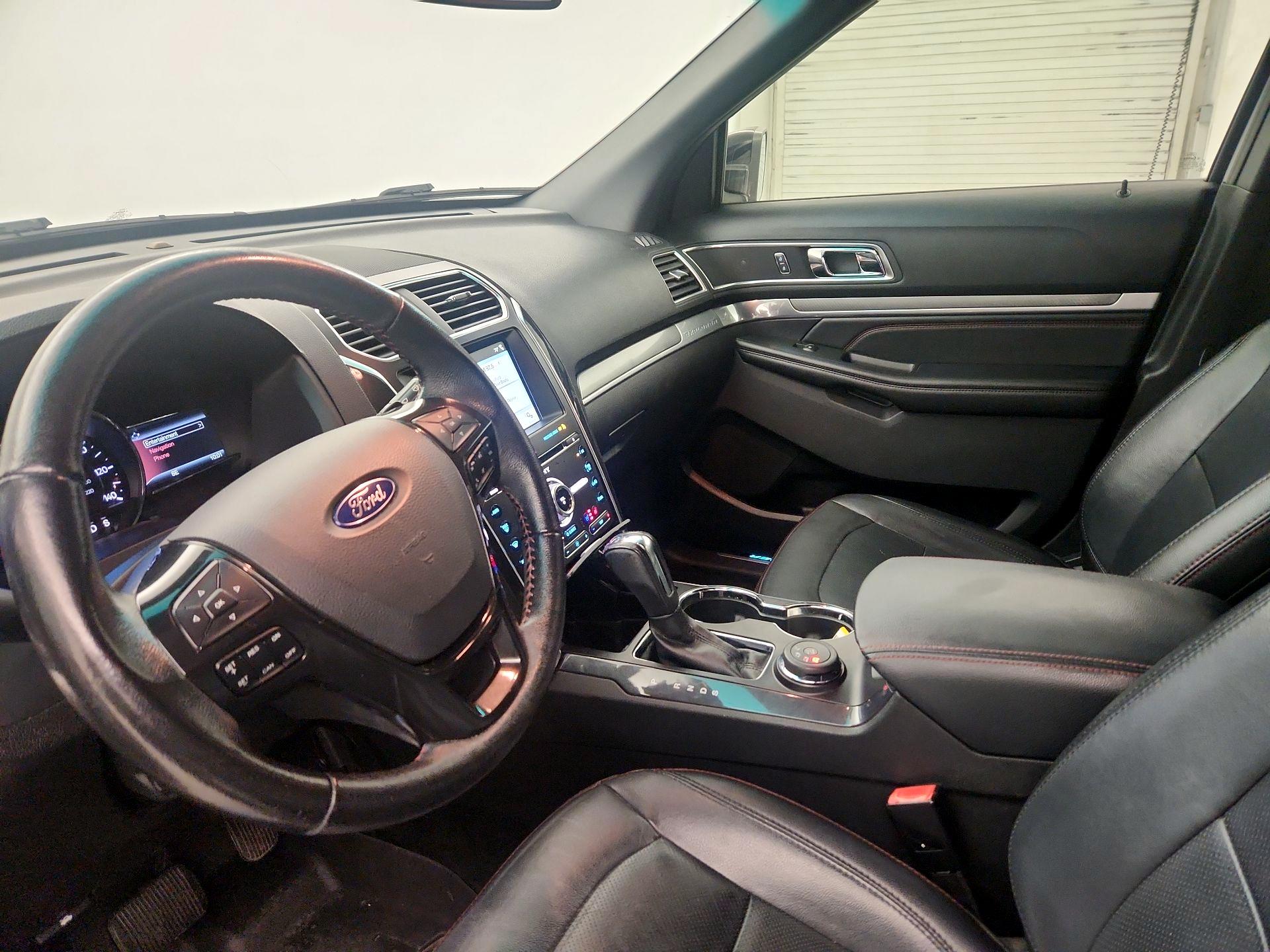 Thumbnail: 2017 Ford Explorer - 9