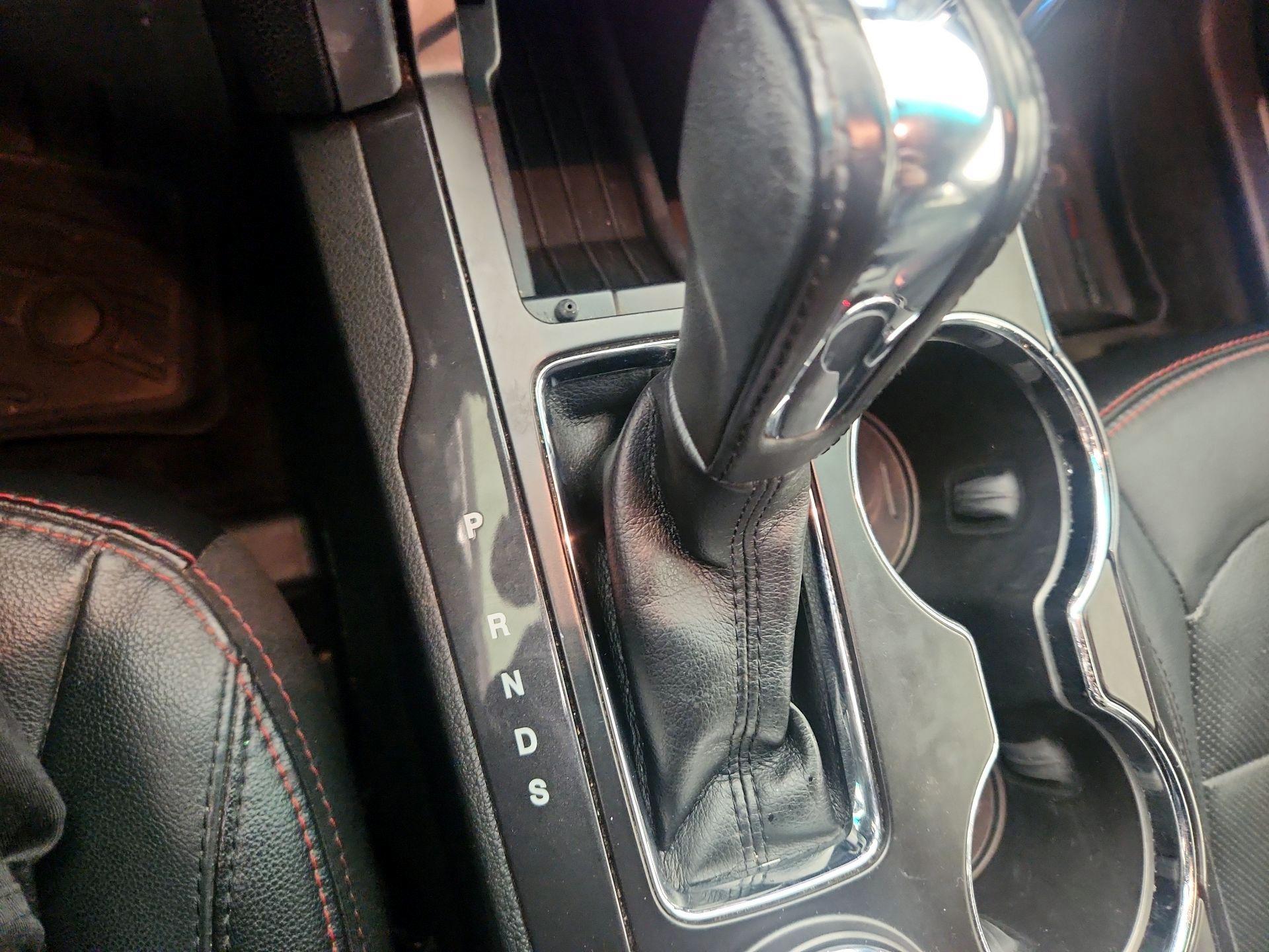 Thumbnail: 2017 Ford Explorer - 15