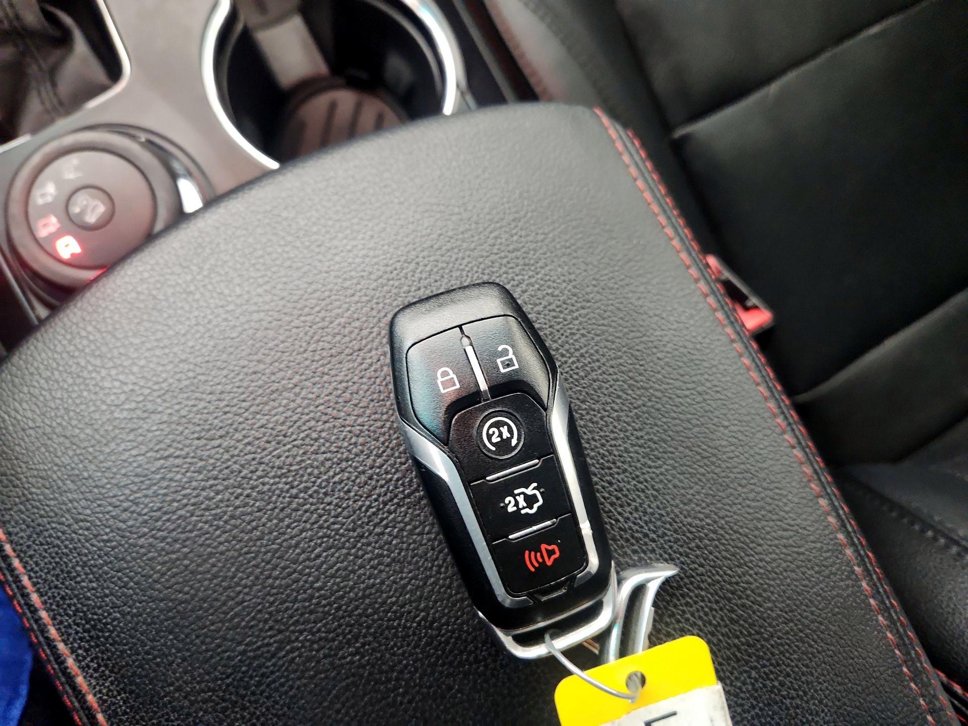 Thumbnail: 2017 Ford Explorer - 20