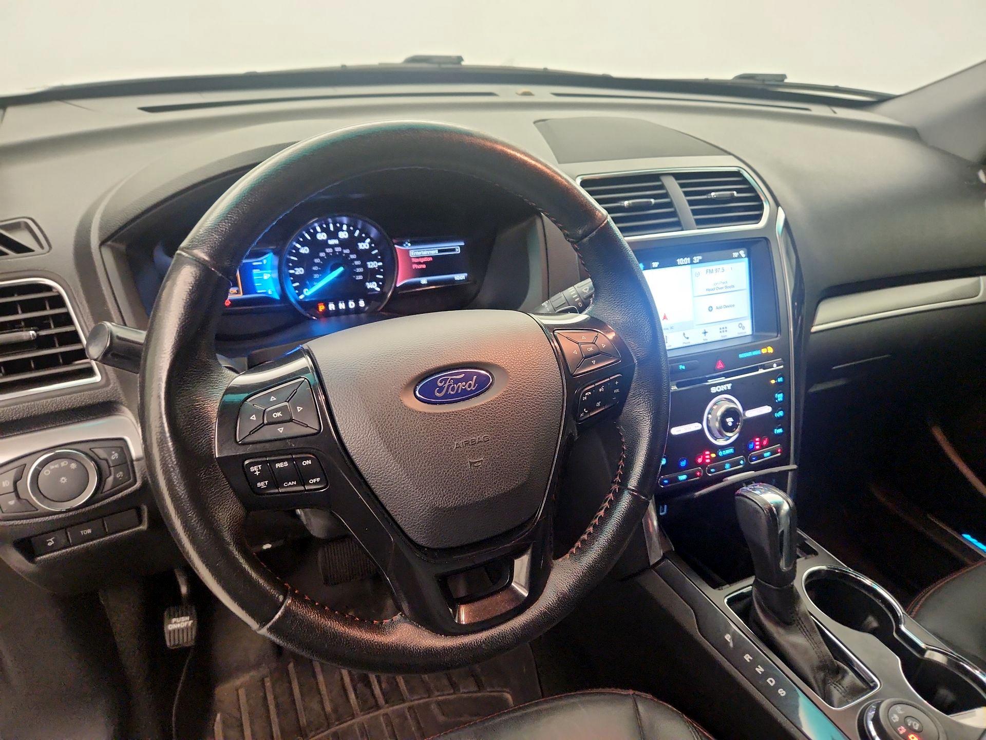 Thumbnail: 2017 Ford Explorer - 8