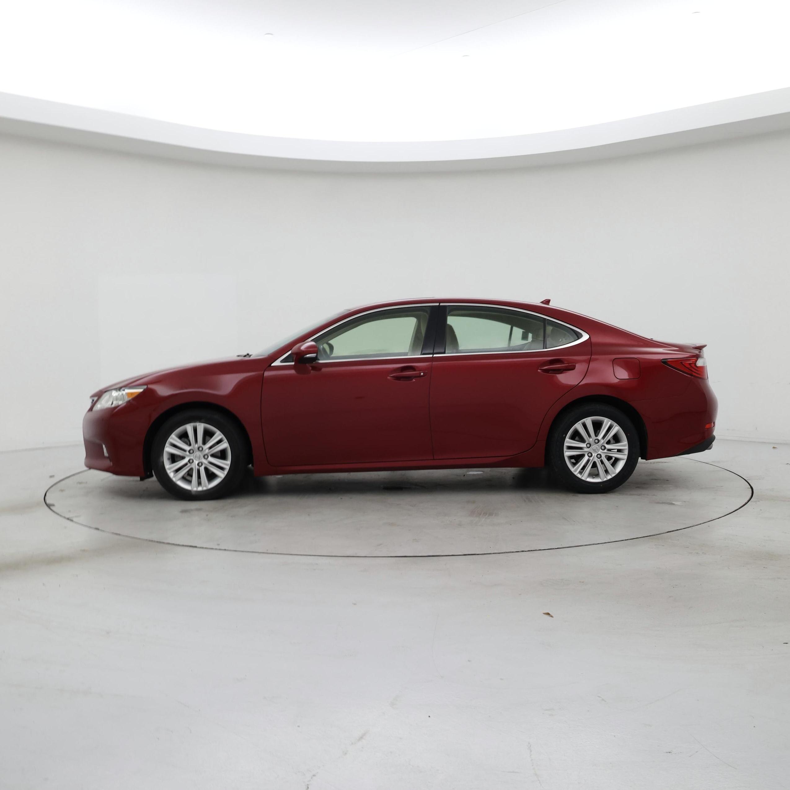 Thumbnail: 2014 Lexus ES - 3