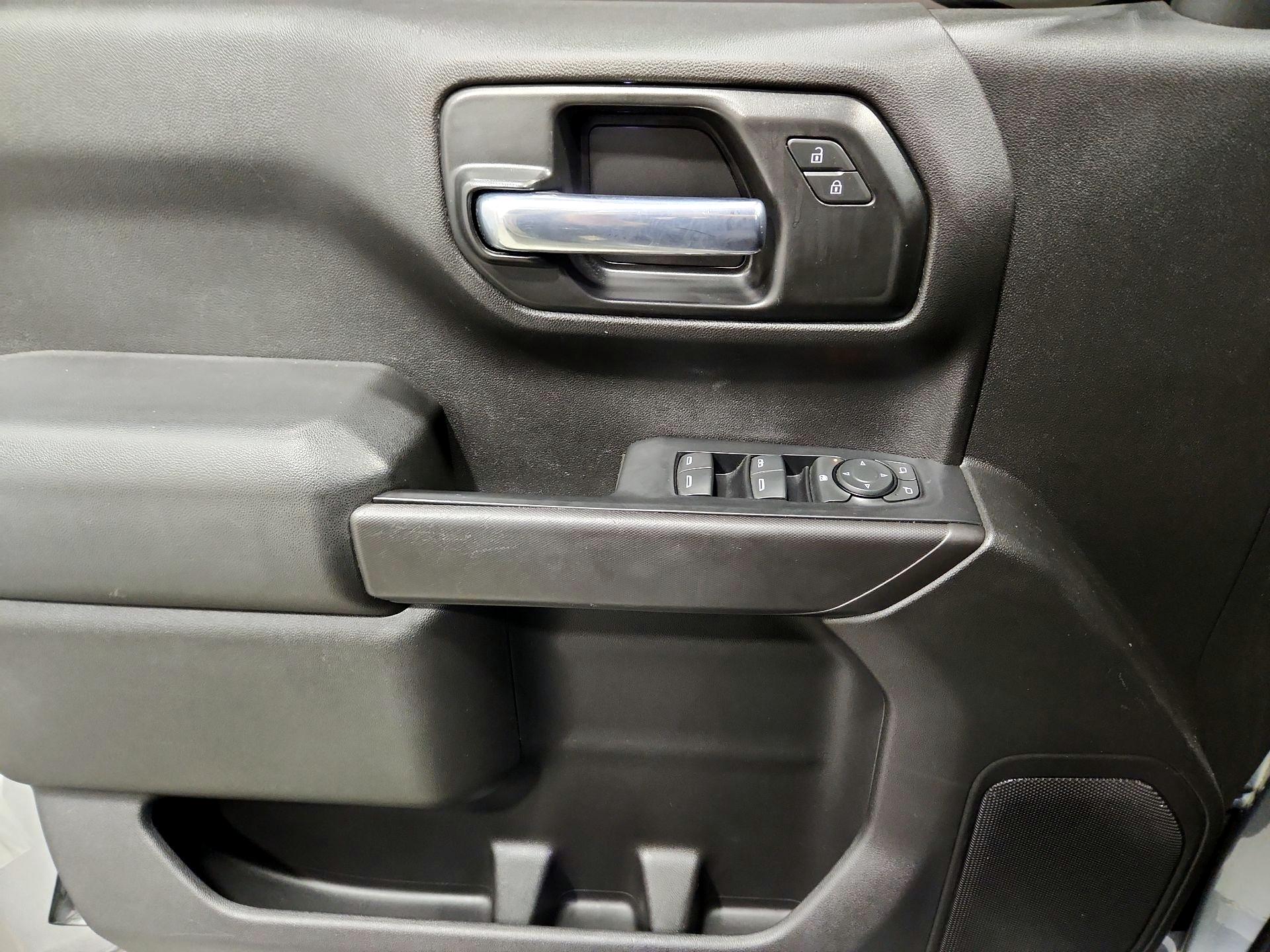 Thumbnail: 2021 Chevrolet Silverado 1500 - 12