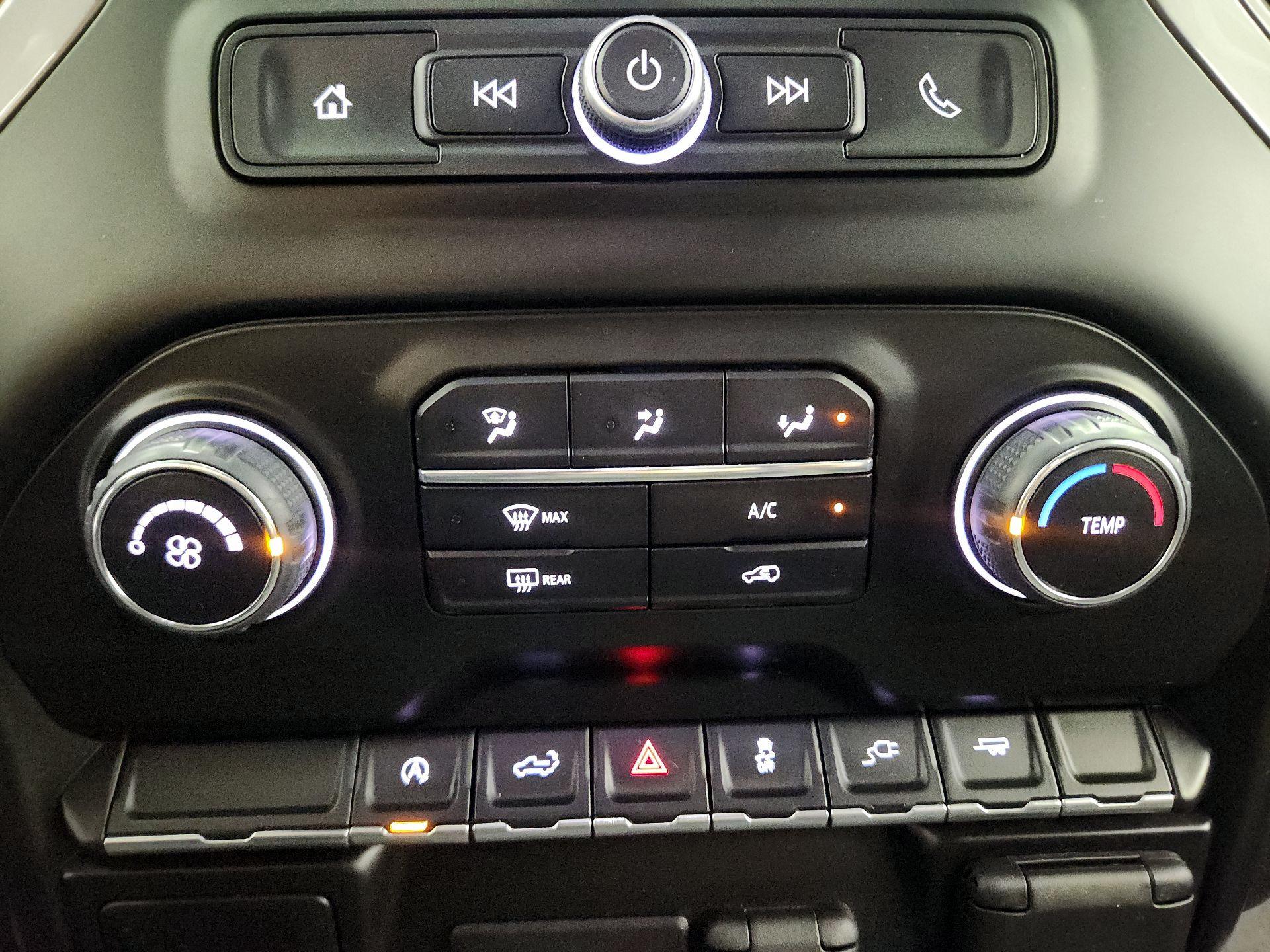 Thumbnail: 2021 Chevrolet Silverado 1500 - 17