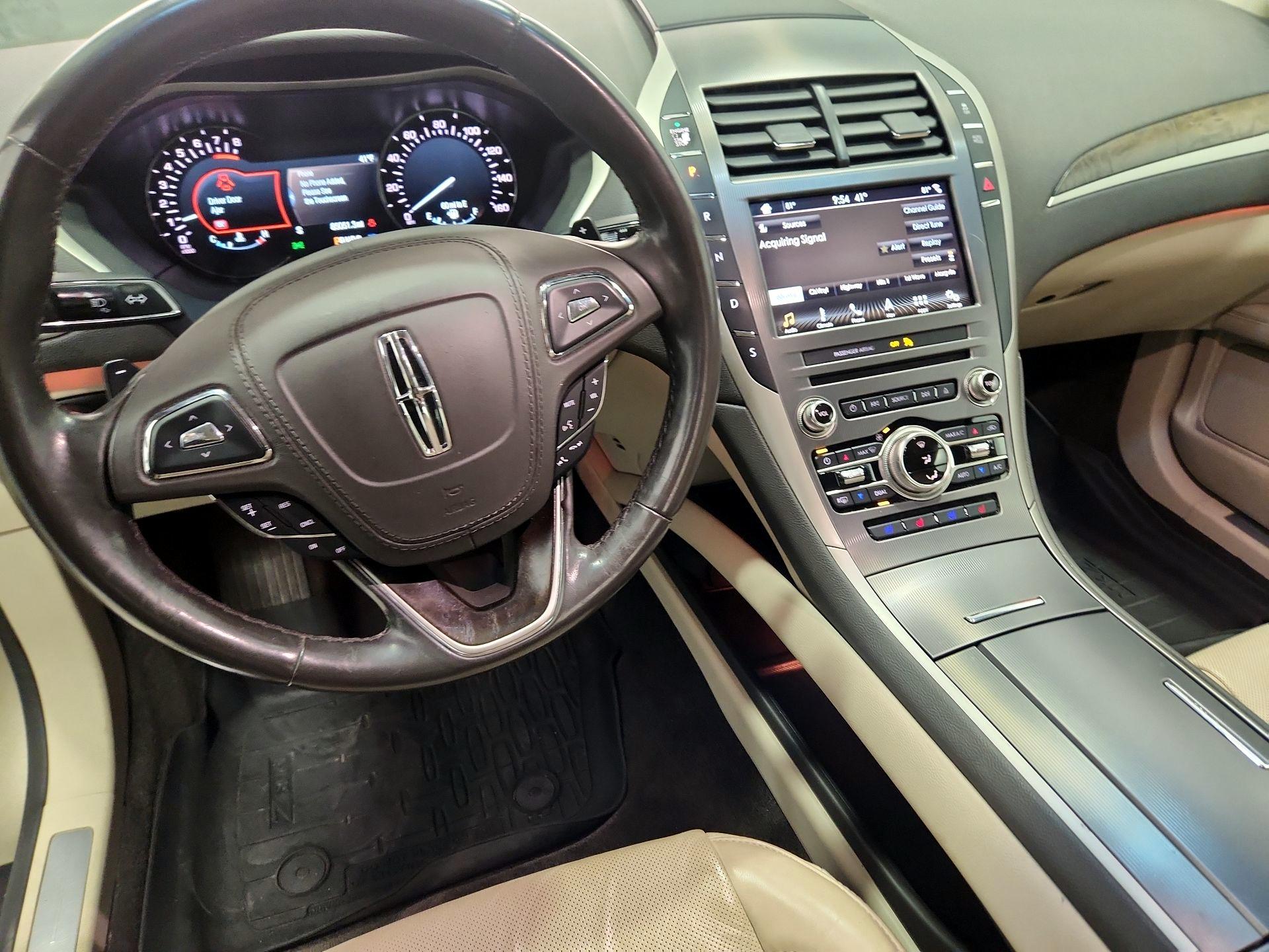 Thumbnail: 2017 Lincoln MKZ - 9