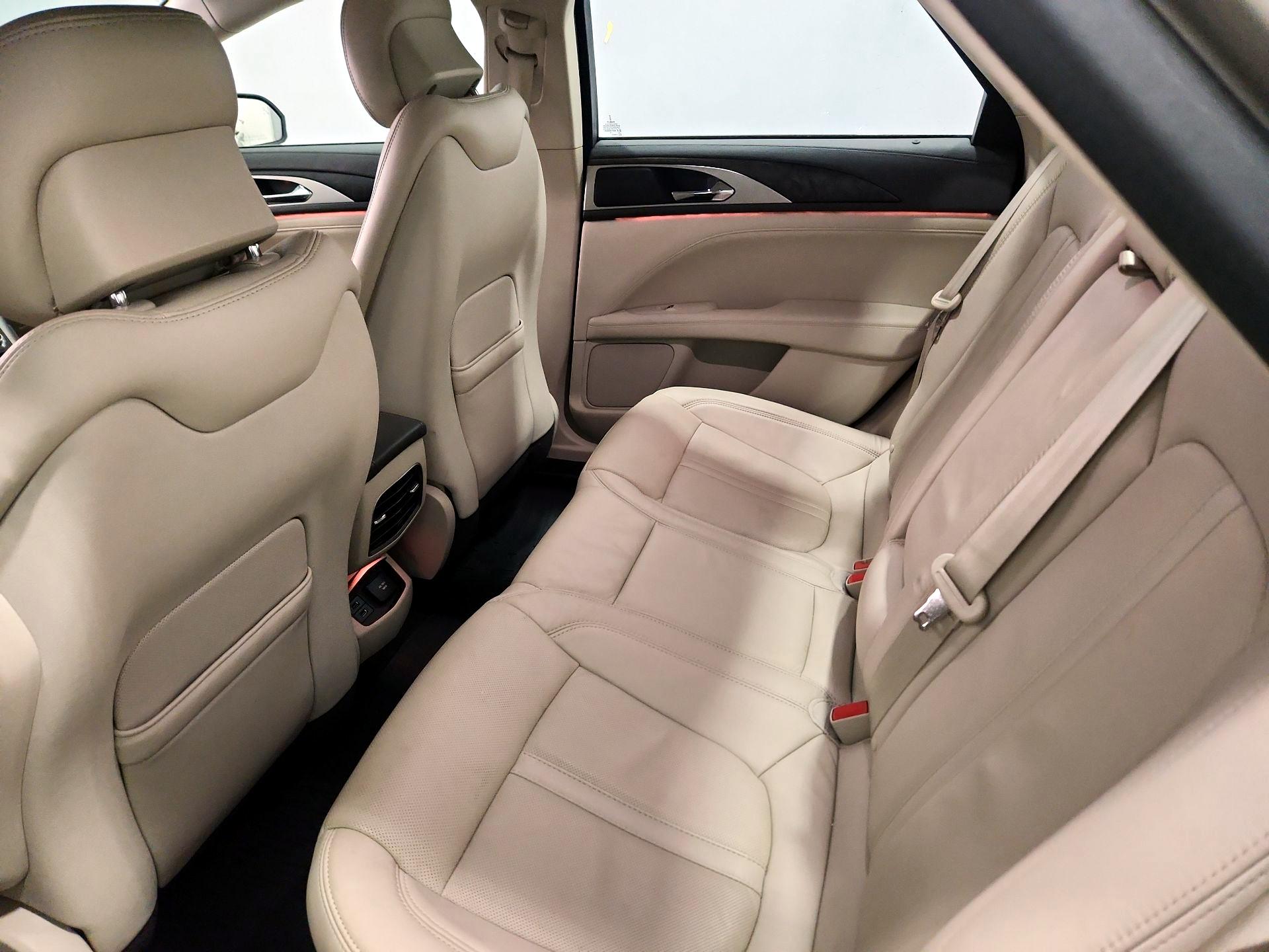 Thumbnail: 2017 Lincoln MKZ - 19