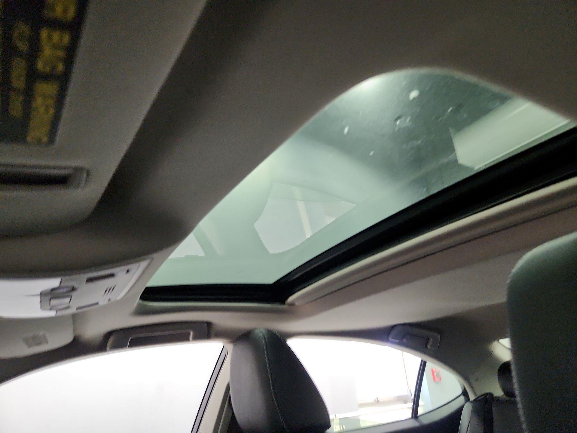 Thumbnail: 2014 Lexus ES - 19