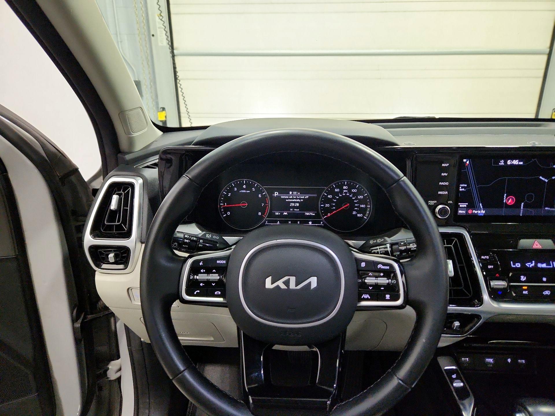 Thumbnail: 2022 Kia Sorento - 10