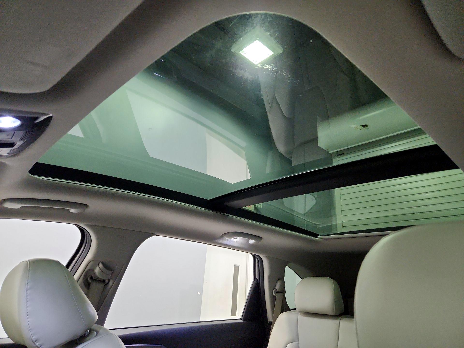 Thumbnail: 2022 Kia Sorento - 20