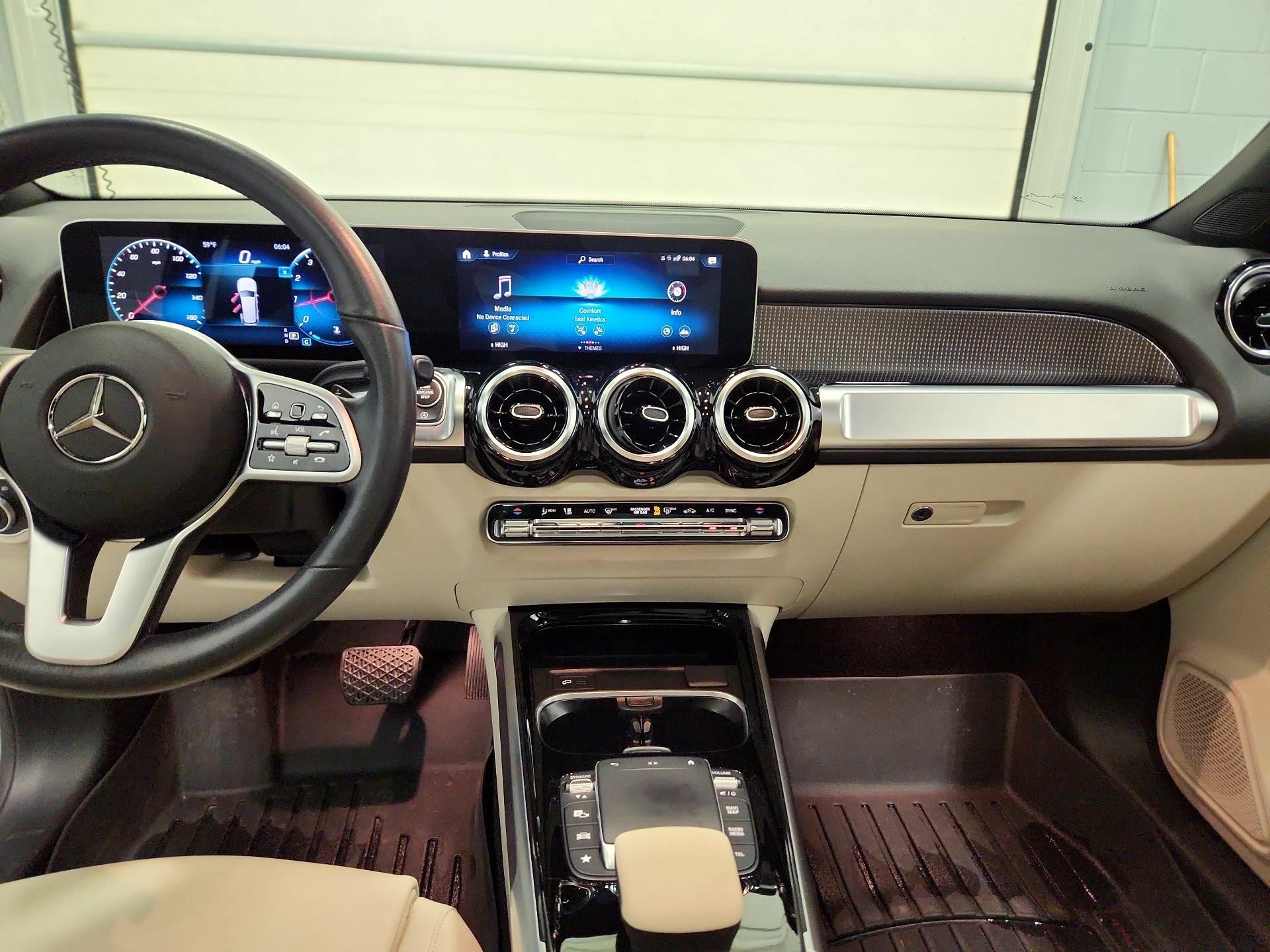 Thumbnail: 2021 Mercedes-Benz GLB - 9