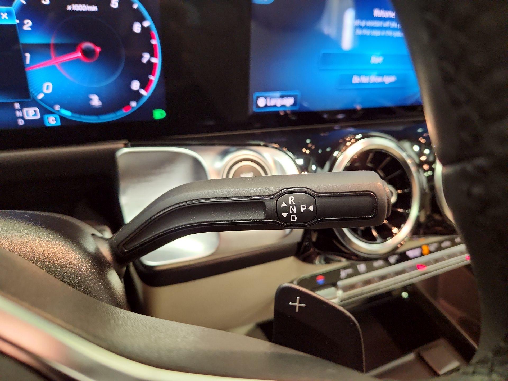 Thumbnail: 2021 Mercedes-Benz GLB - 17