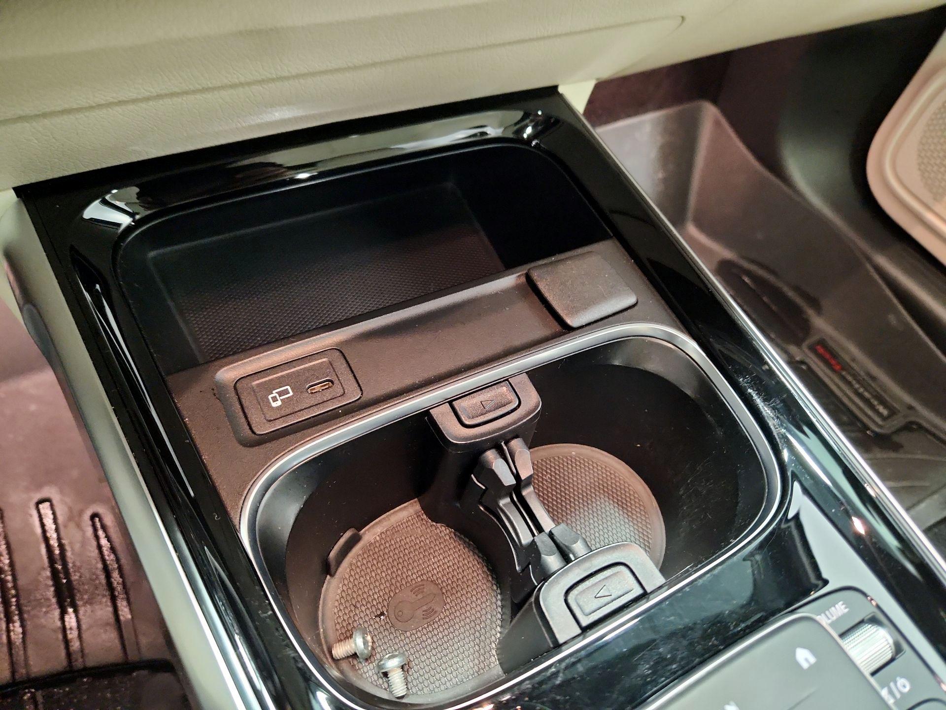 Thumbnail: 2021 Mercedes-Benz GLB - 18