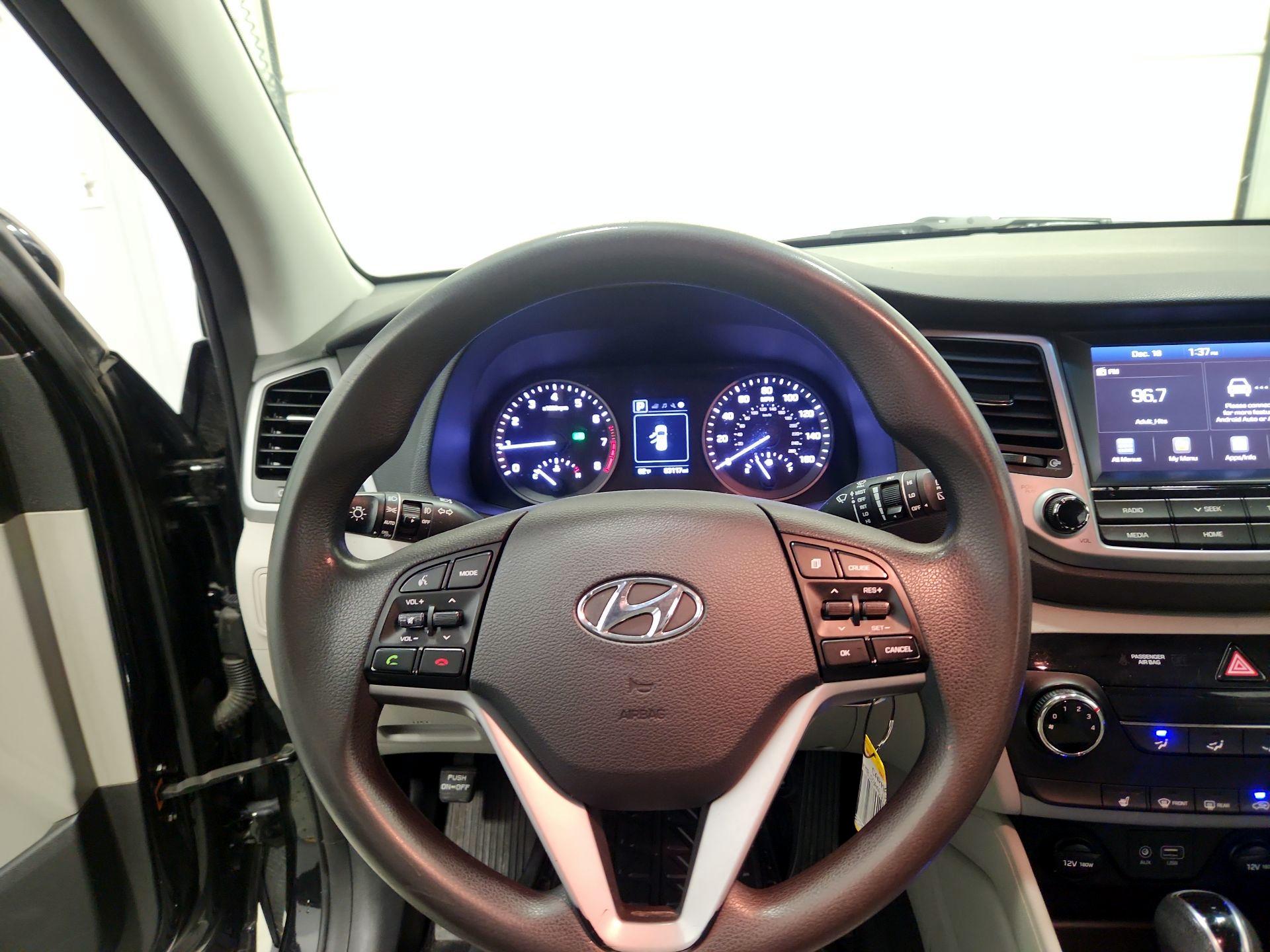 Thumbnail: 2018 Hyundai Tucson - 10