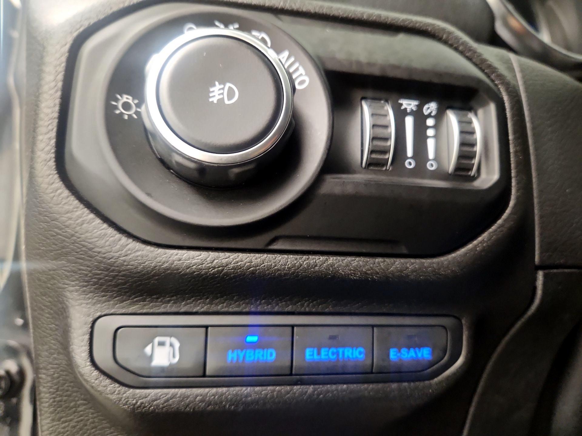 Thumbnail: 2021 Jeep Wrangler - 11