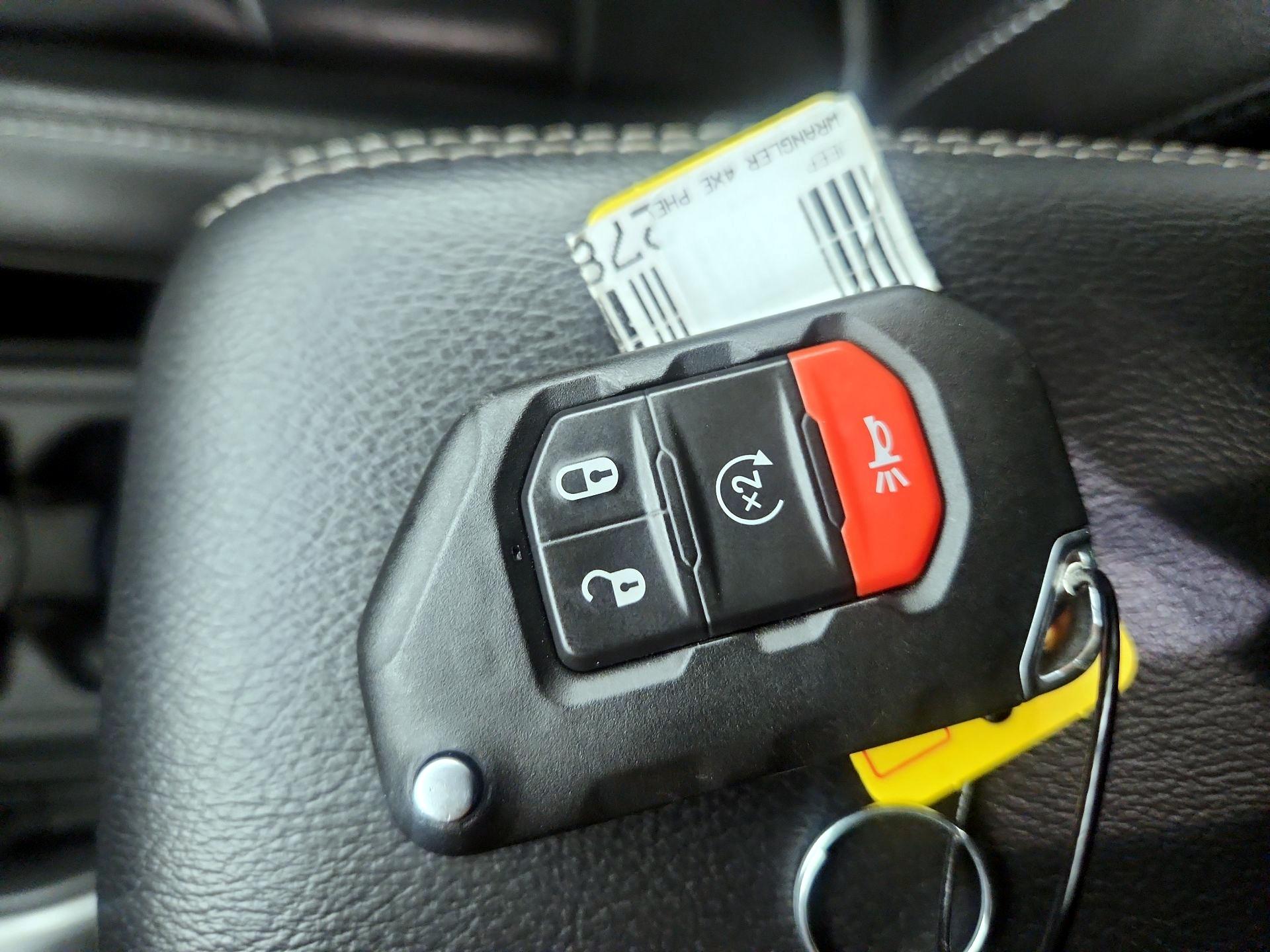 Thumbnail: 2021 Jeep Wrangler - 20