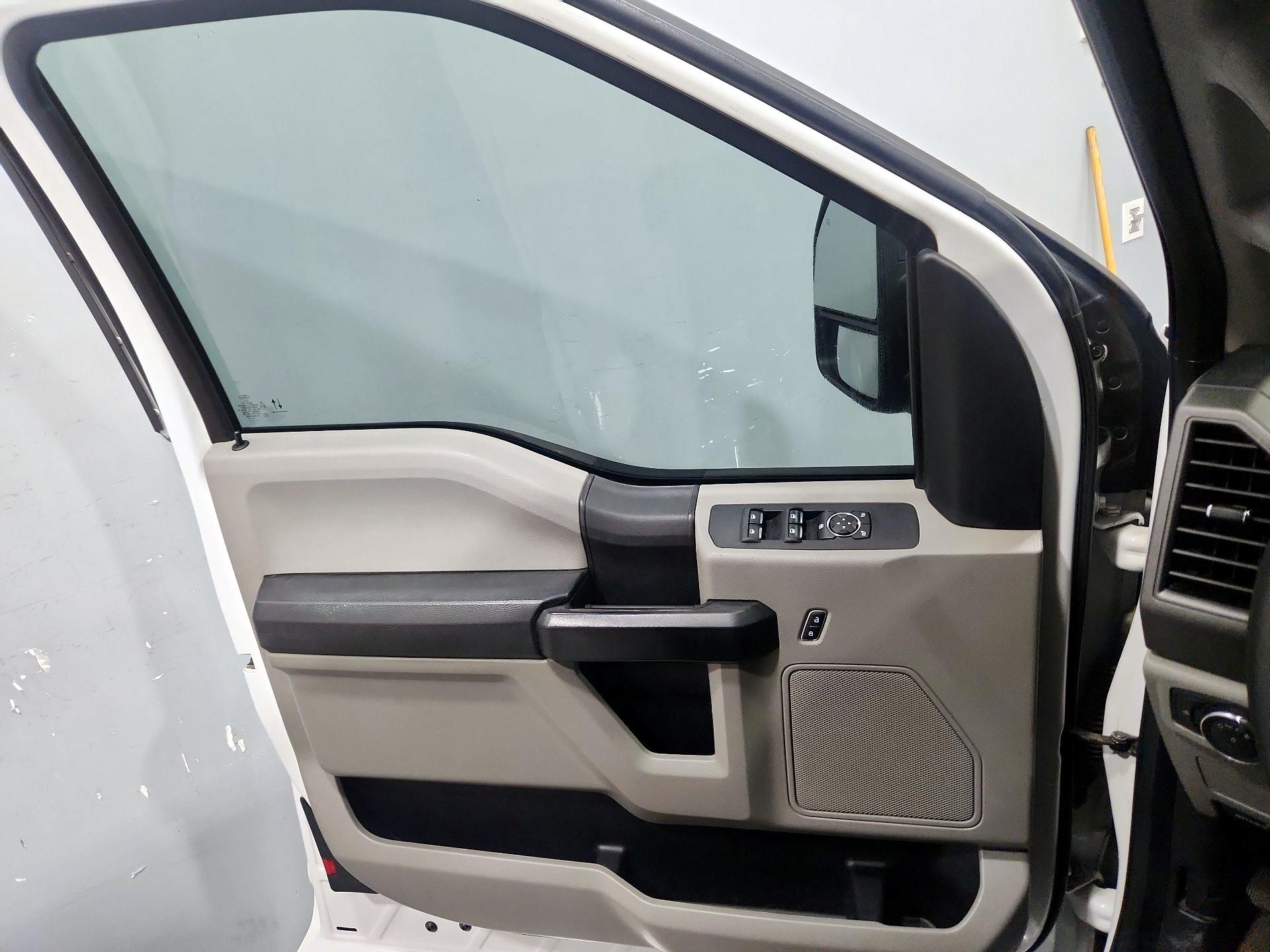 Thumbnail: 2019 Ford F-250 - 12