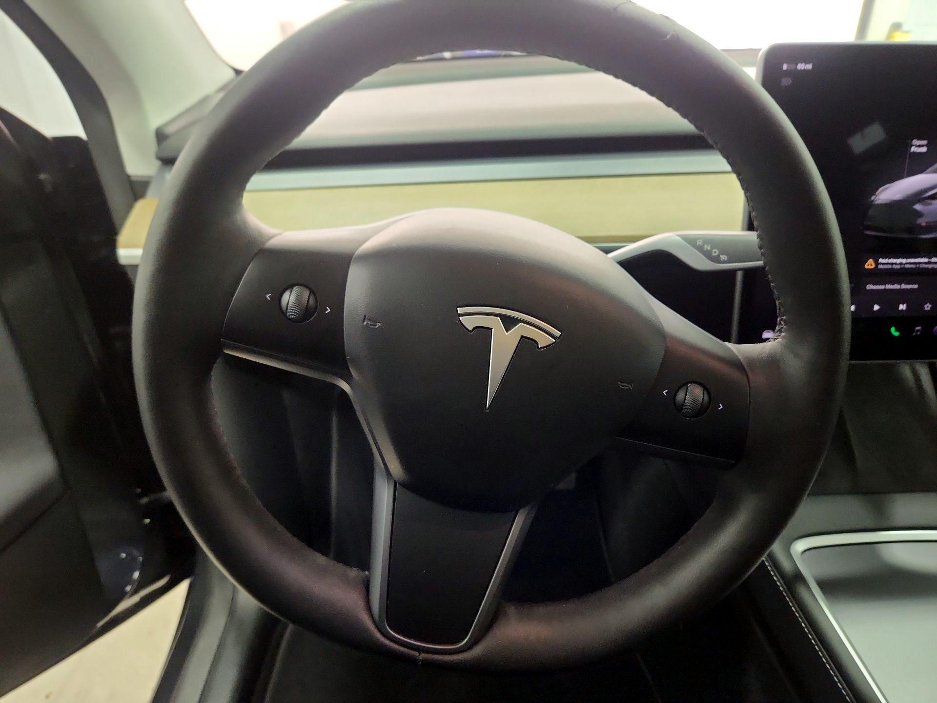 Thumbnail: 2023 Tesla Model Y - 10