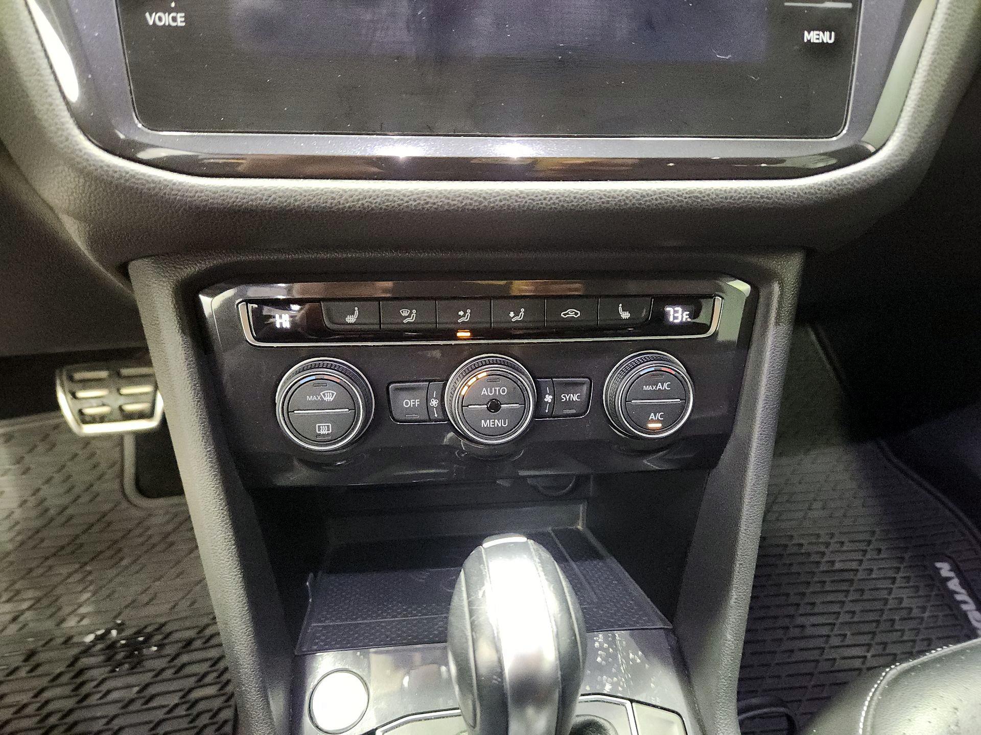 Thumbnail: 2021 Volkswagen Tiguan - 16