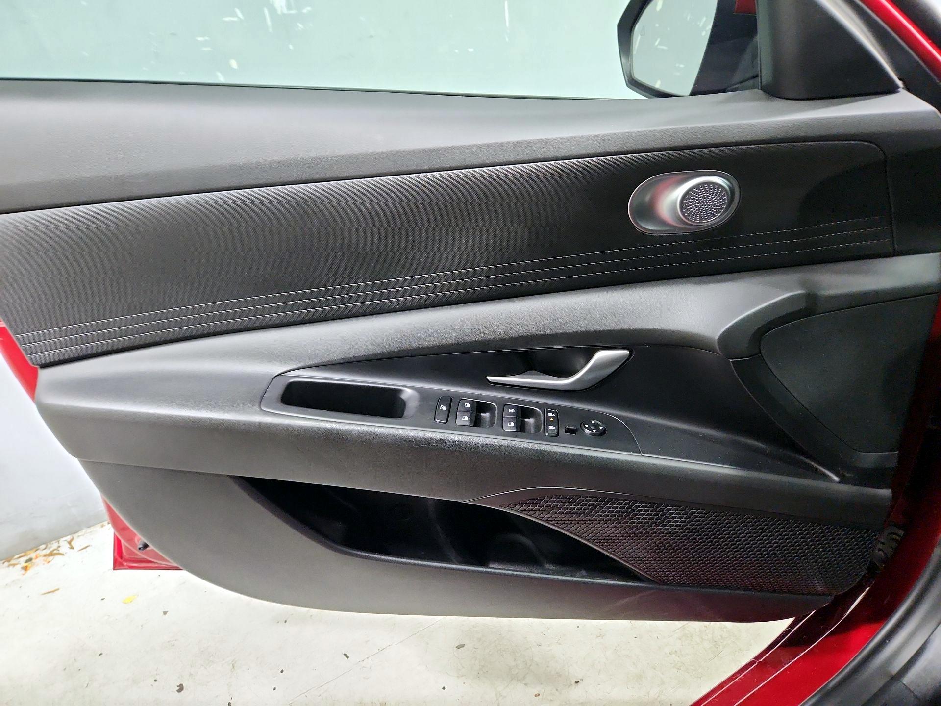 Thumbnail: 2024 Hyundai Elantra - 12