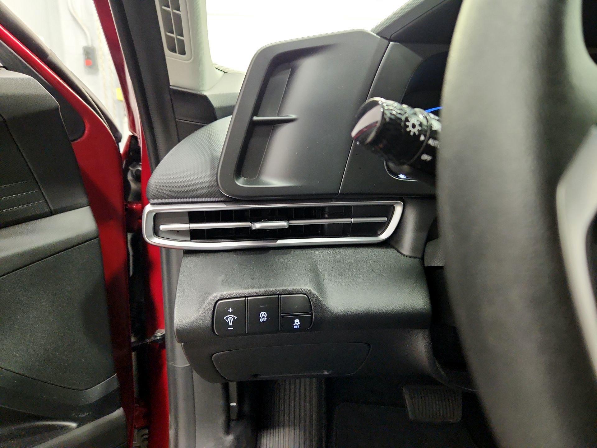 Thumbnail: 2024 Hyundai Elantra - 13