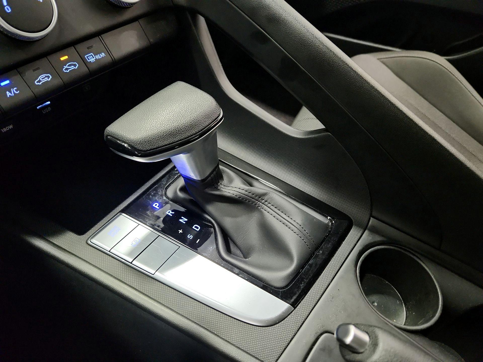 Thumbnail: 2024 Hyundai Elantra - 17