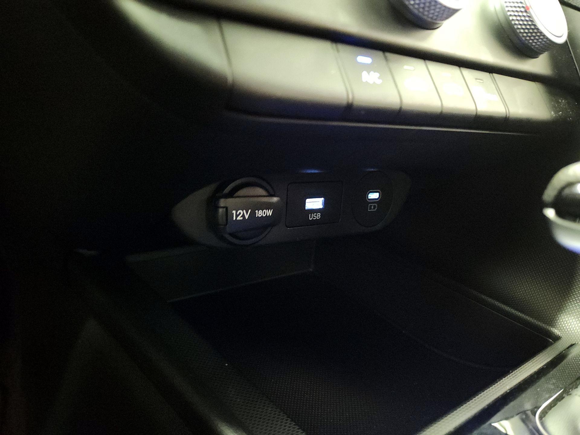 Thumbnail: 2024 Hyundai Elantra - 18