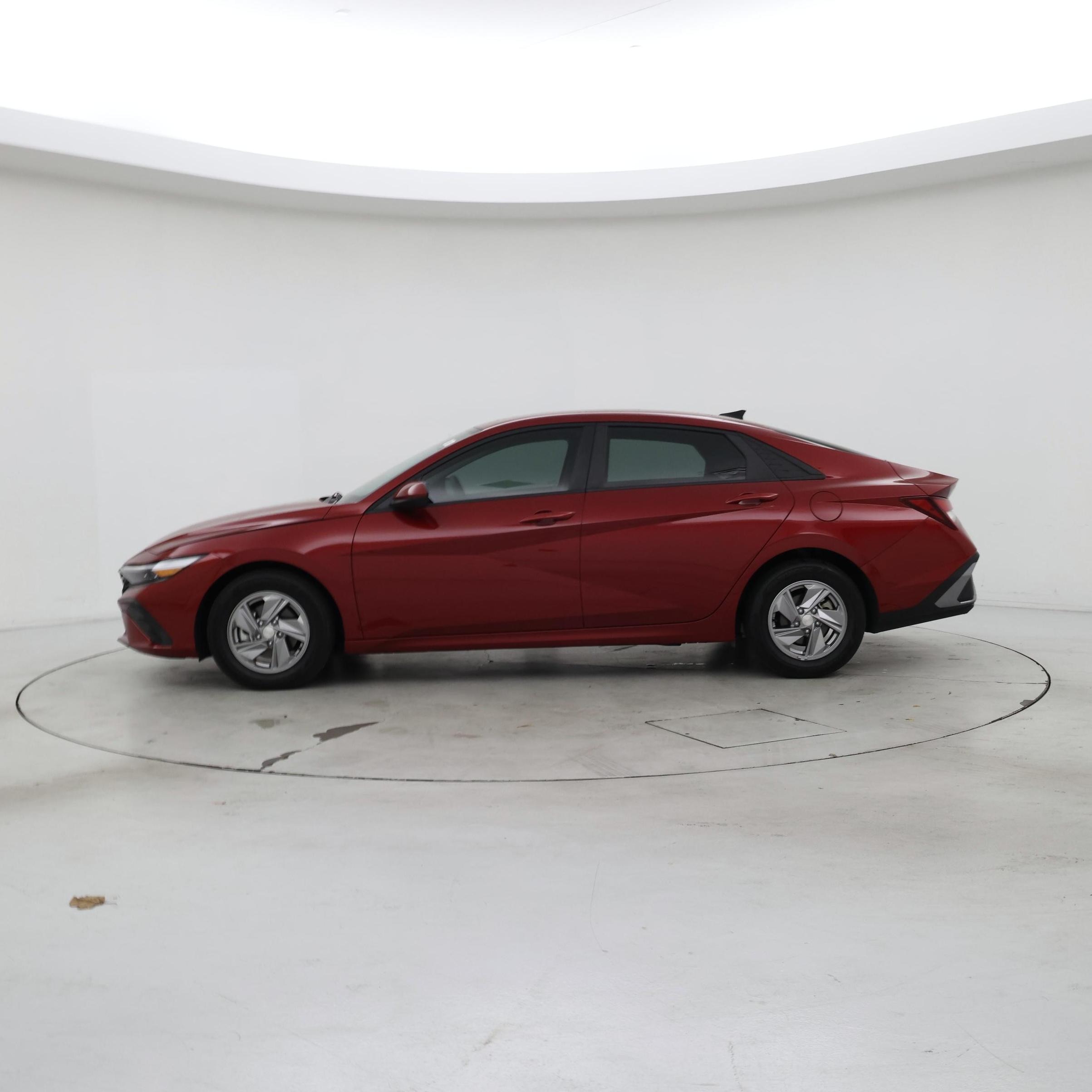 Thumbnail: 2024 Hyundai Elantra - 3