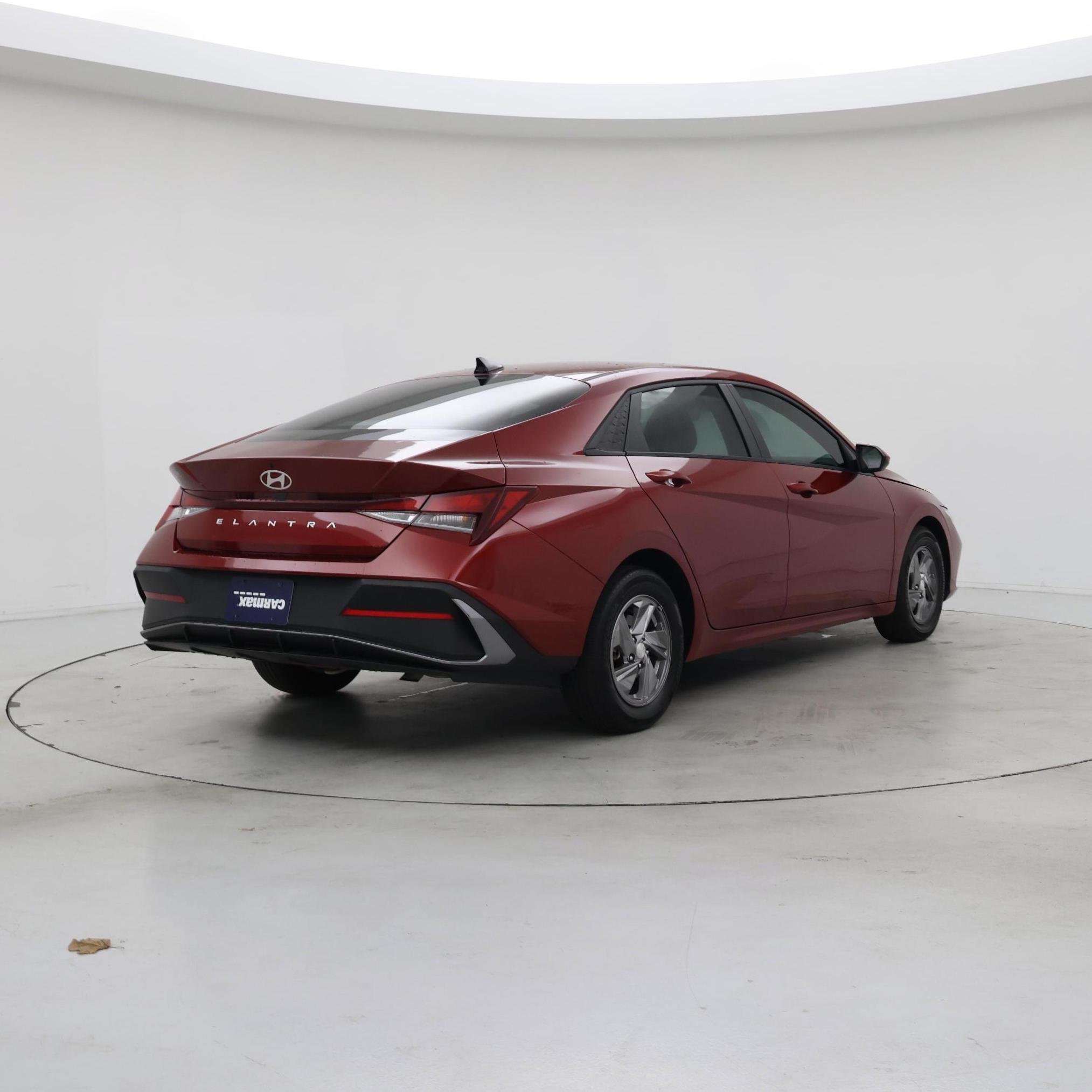 Thumbnail: 2024 Hyundai Elantra - 8