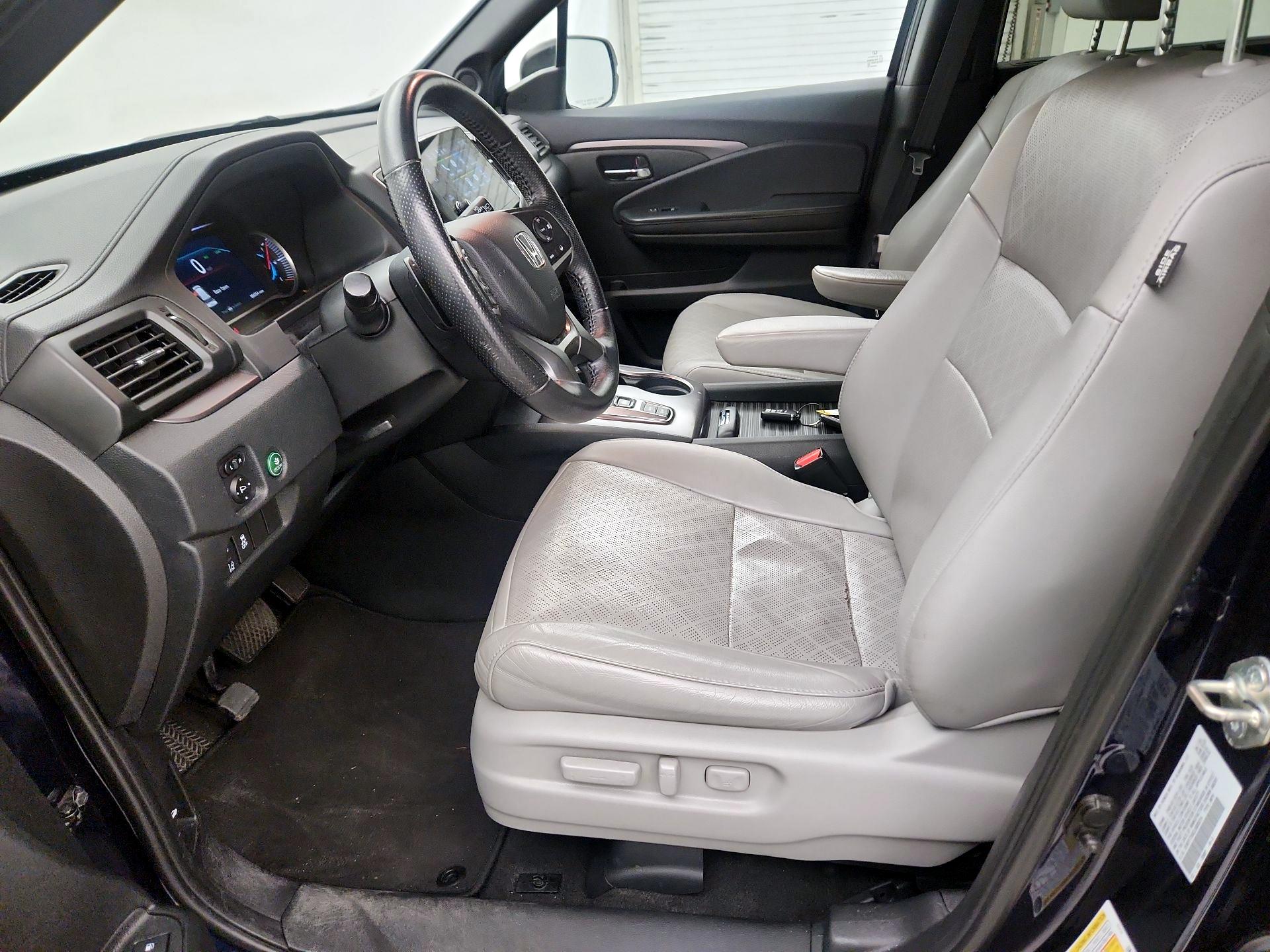 Thumbnail: 2020 Honda Passport - 11